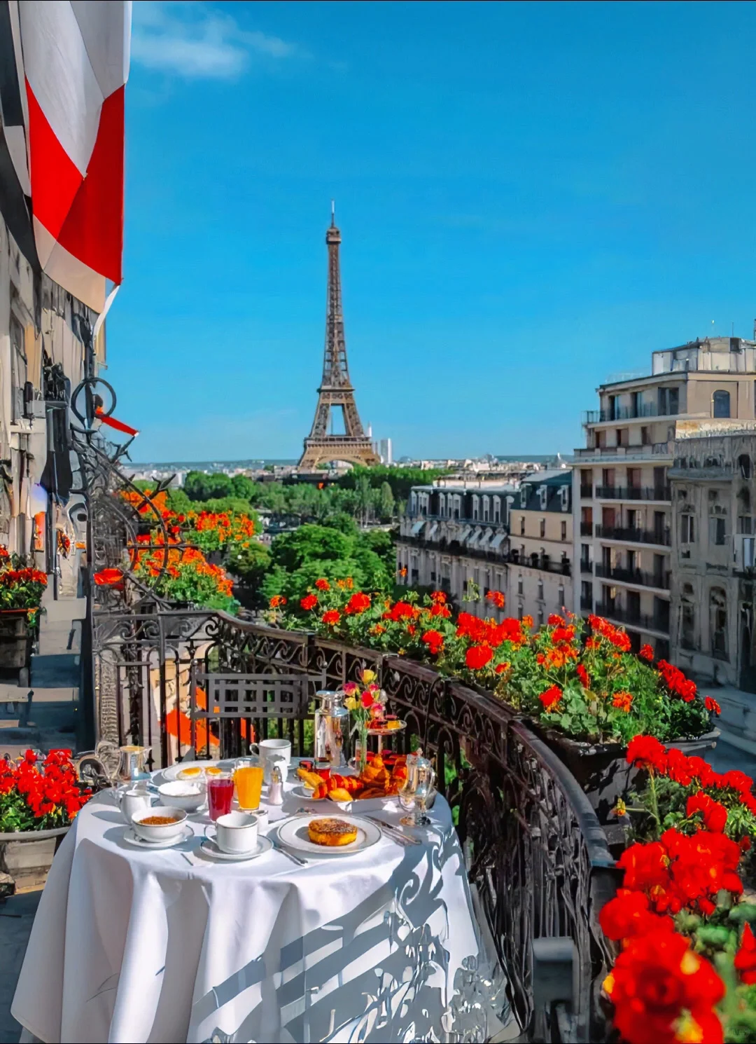 Sure About Not Going to Paris Now? 🇫🇷 Prices Plummeting March-July