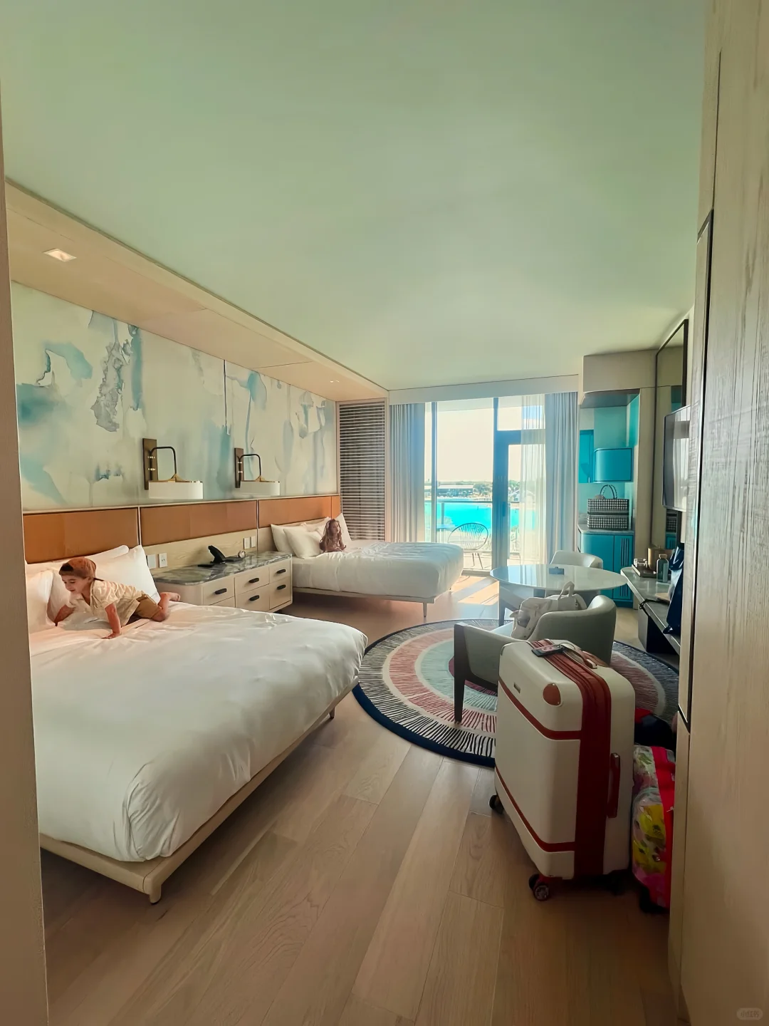 Bringing the Kids to Orlando? Highly Recommend This Budget-Friendly Hotel! 🥰