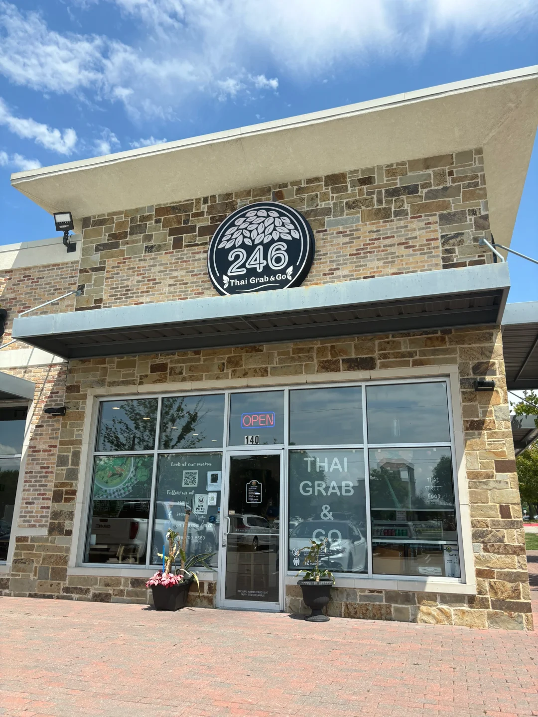 Dallas Thai Cuisine｜246 Thai Grab and Go