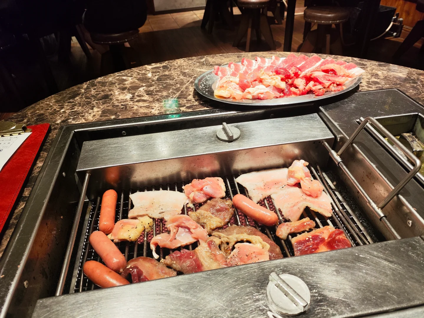 In Osaka, no one knows the ¥1000 all-you-can-eat BBQ like I do!