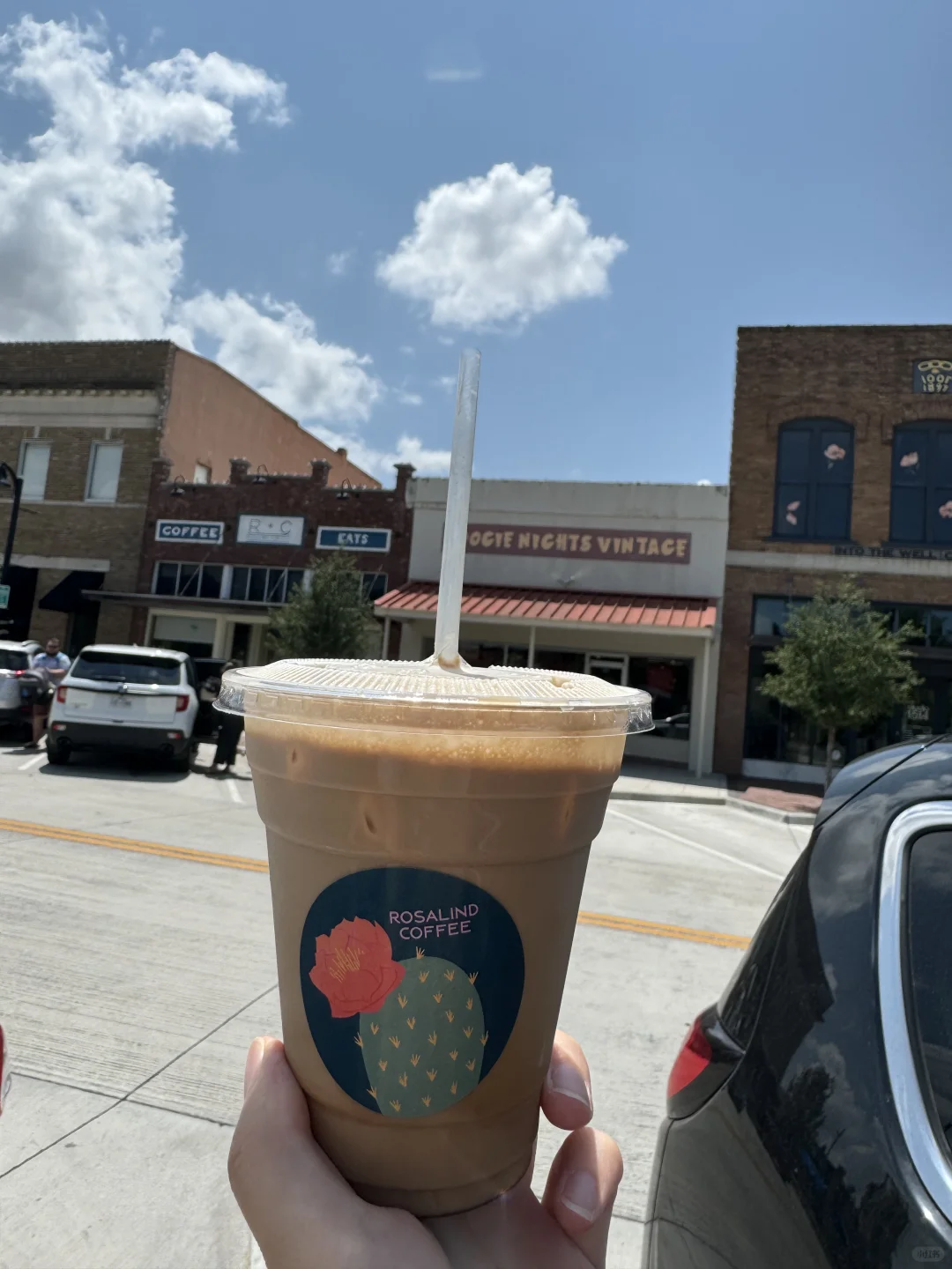 Rosalind Coffee: Dallas' Coconut Latte Hotspot