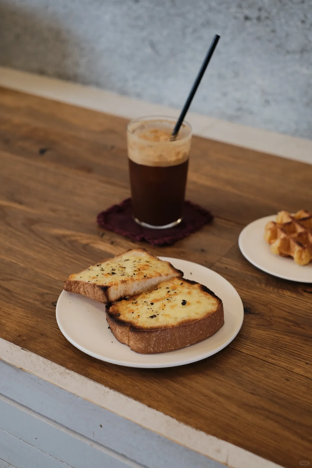 Tokyo | Who'd Guess This Is a Café Just by Looking at the Entrance?