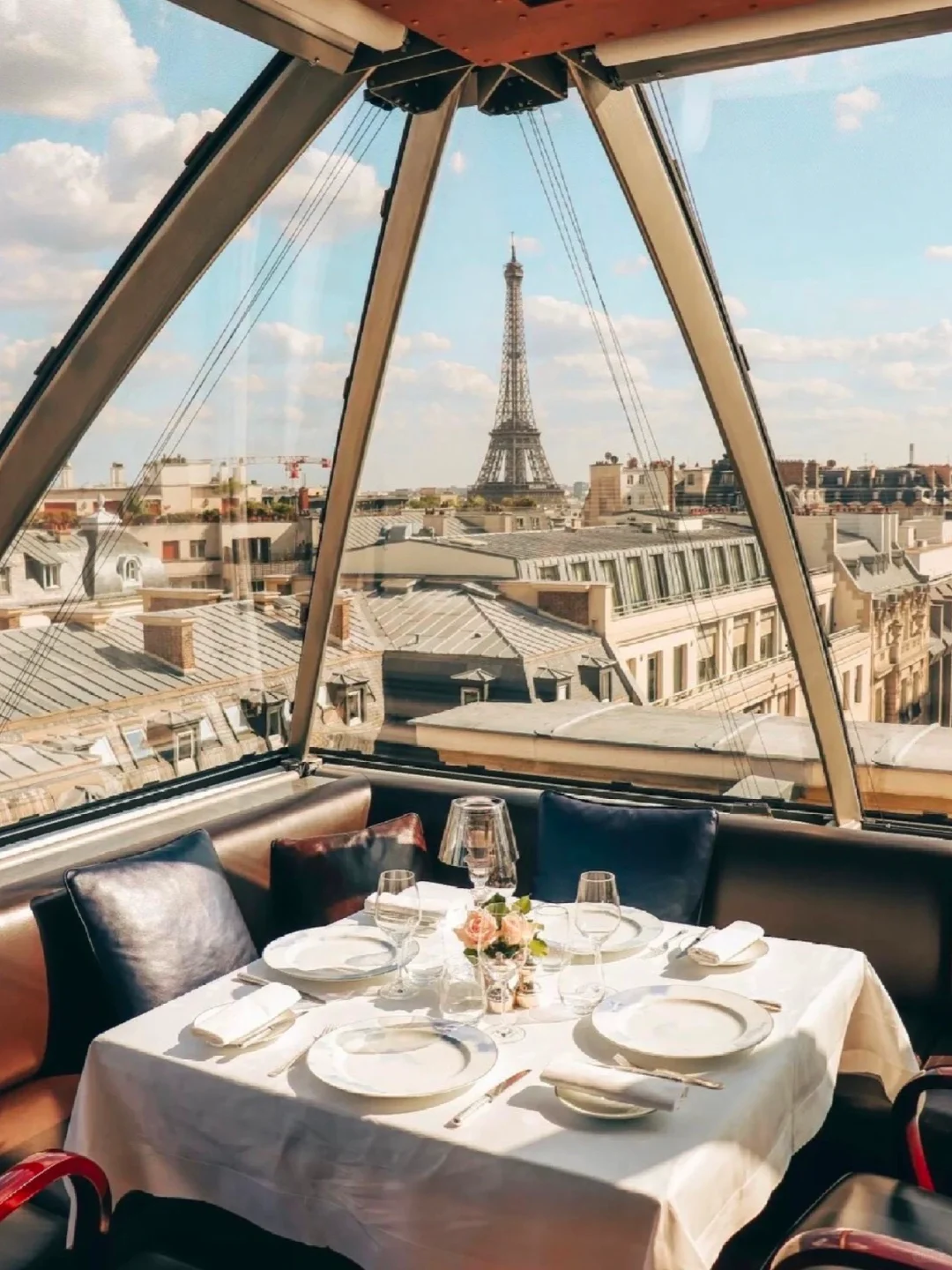 Eiffel Tower View Rooftop Restaurant 🍴 A Hit Among Celebs and Influencers!
