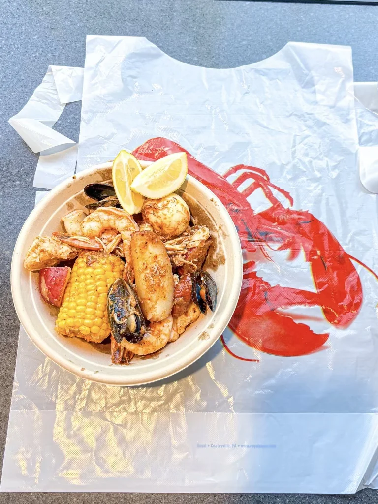 Who hasn't tried NYU's $15 hand-served seafood feast yet? 🦞
