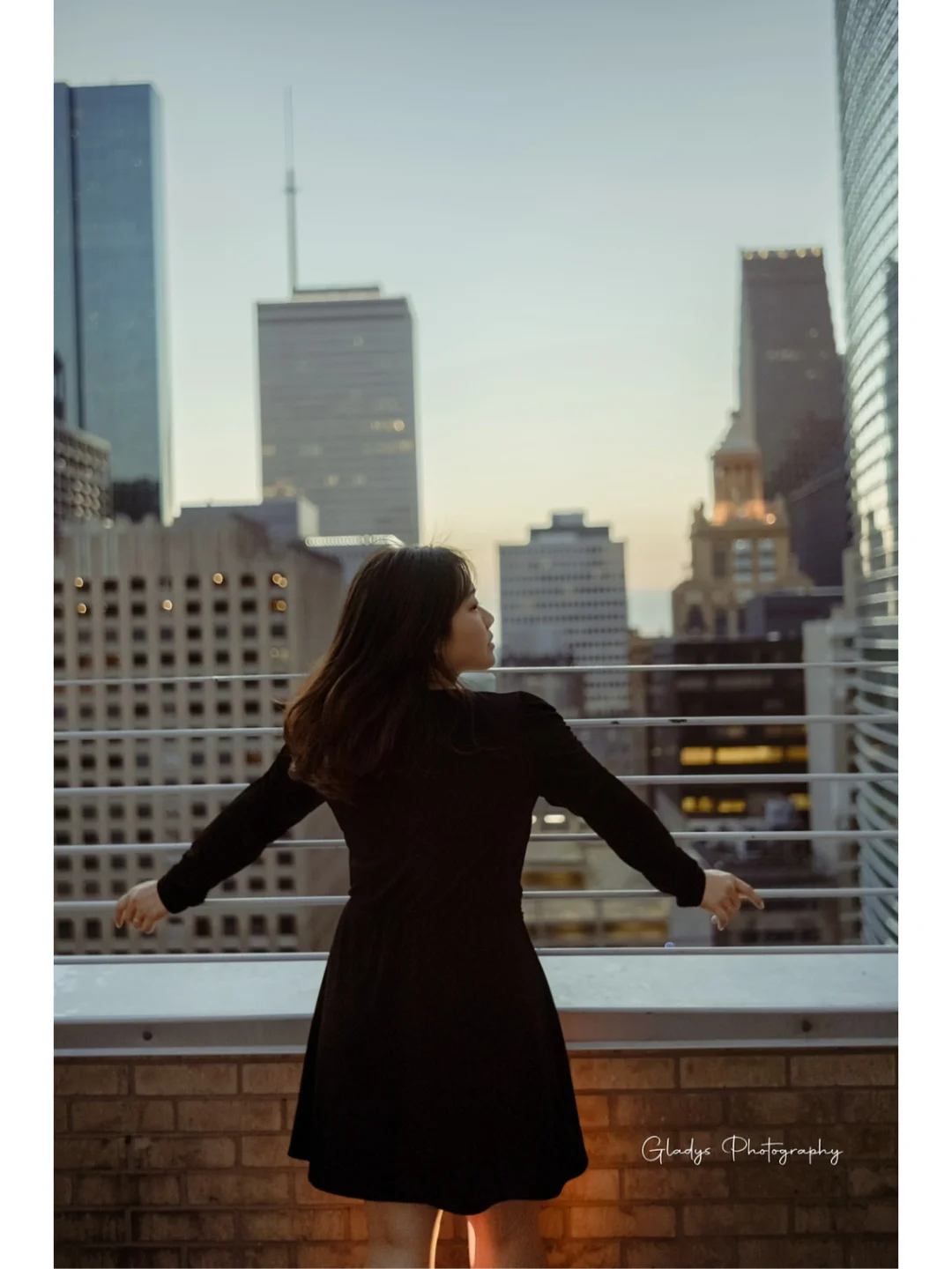 💙 Houston Personal Portraits | Where to Shoot Atmospheric Nighttime Portraits?