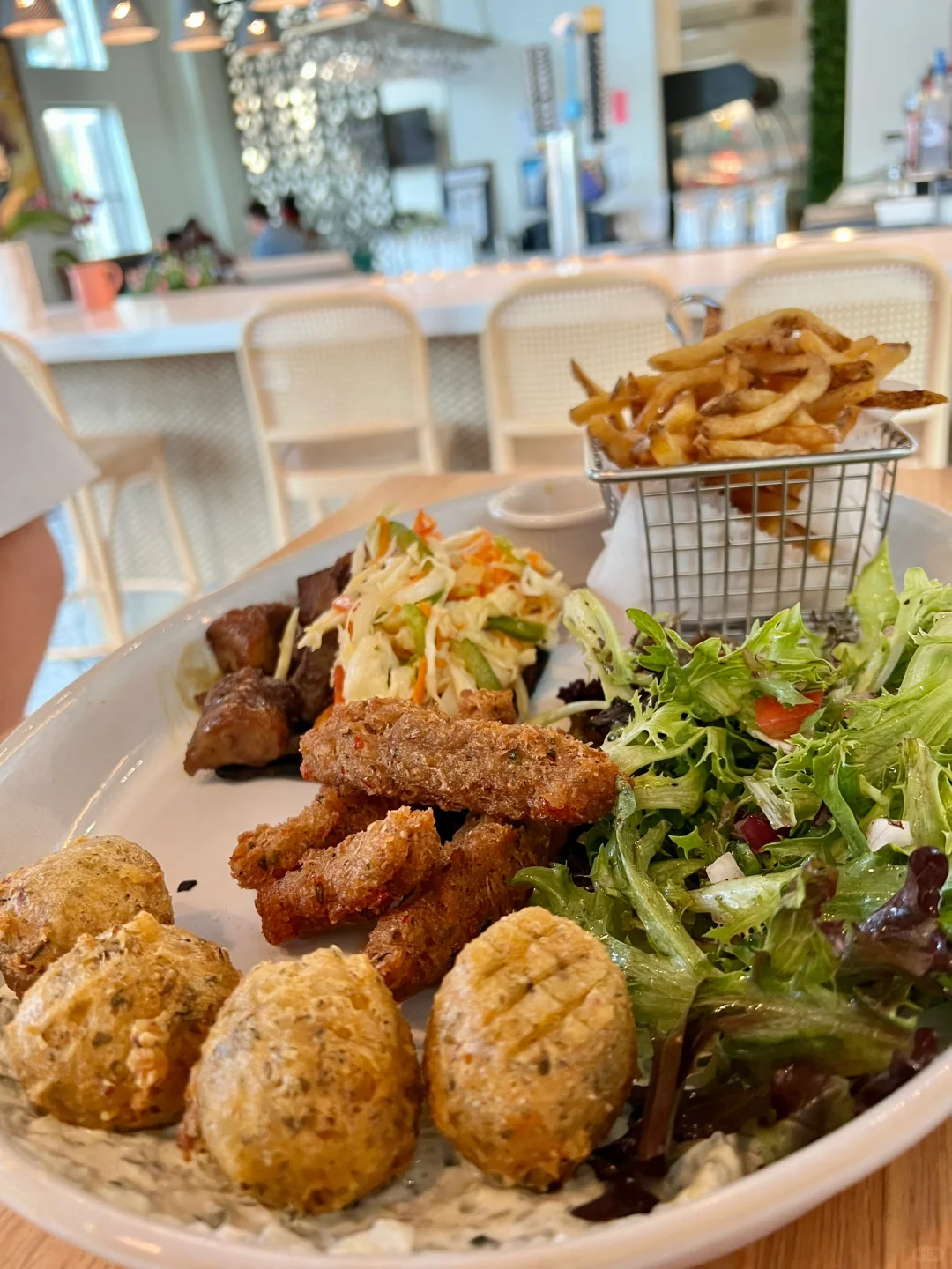 Boston Eats: When the Caribbean Meets the Mediterranean 🌊