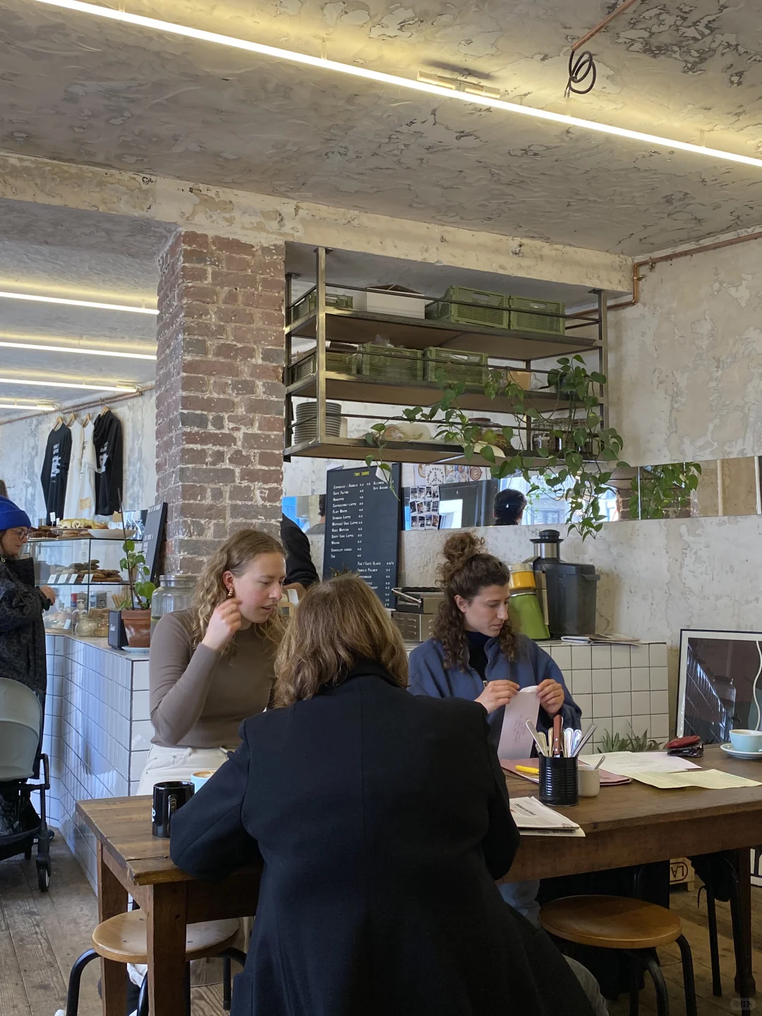 Solo Trip to Paris: Sipping Matcha in Montmartre While Watching Strangers Flip Through Newspapers