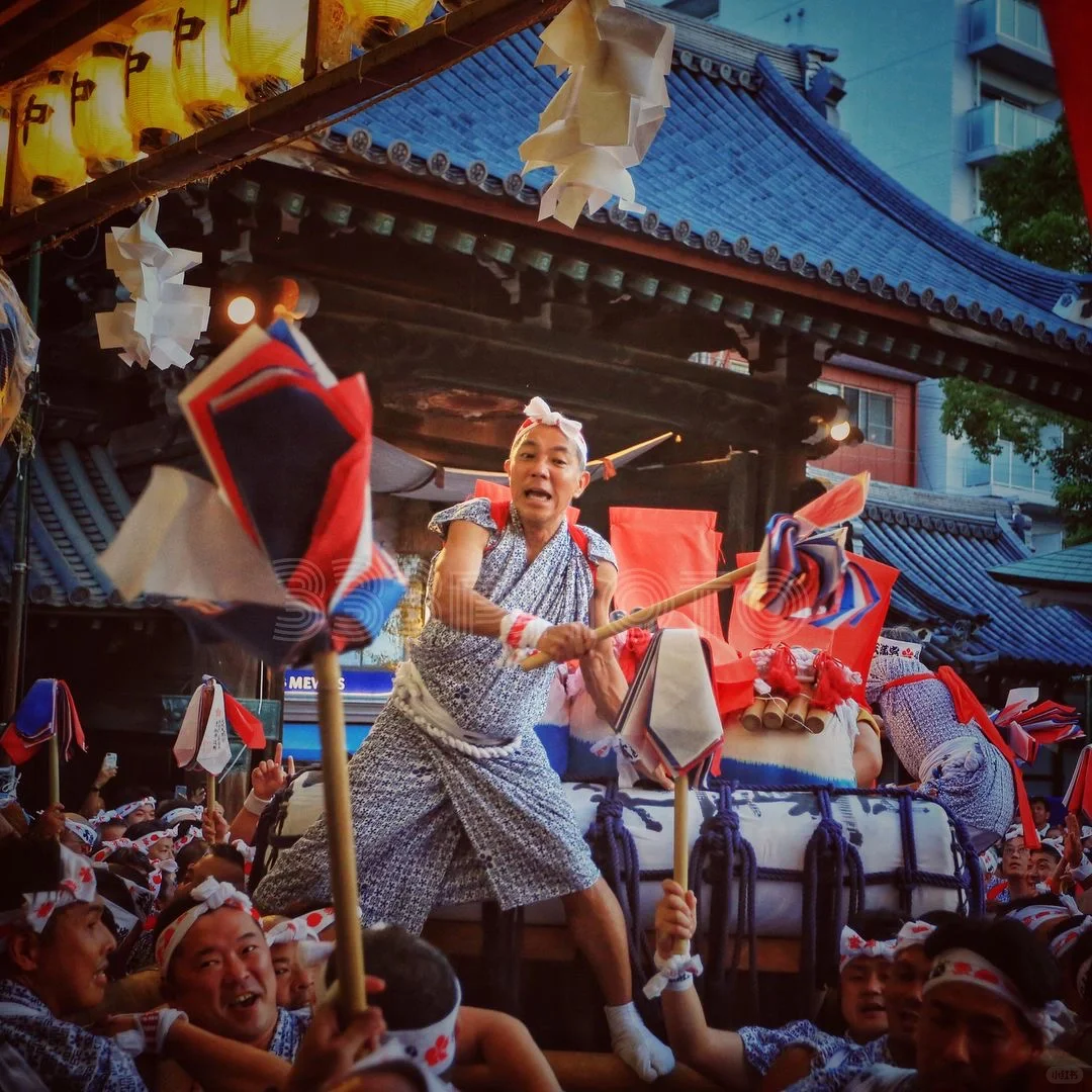 What Do Japanese People Do for New Year's? ✨ Complete Guide to Hatsumode Pilgrimage