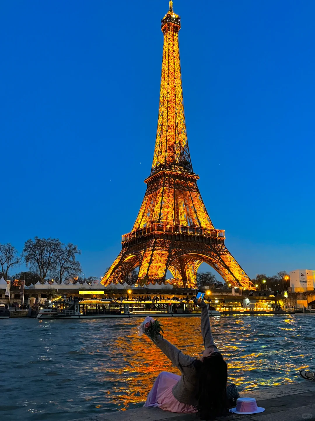 Captured the Ultimate Shot in Paris! Live Edition