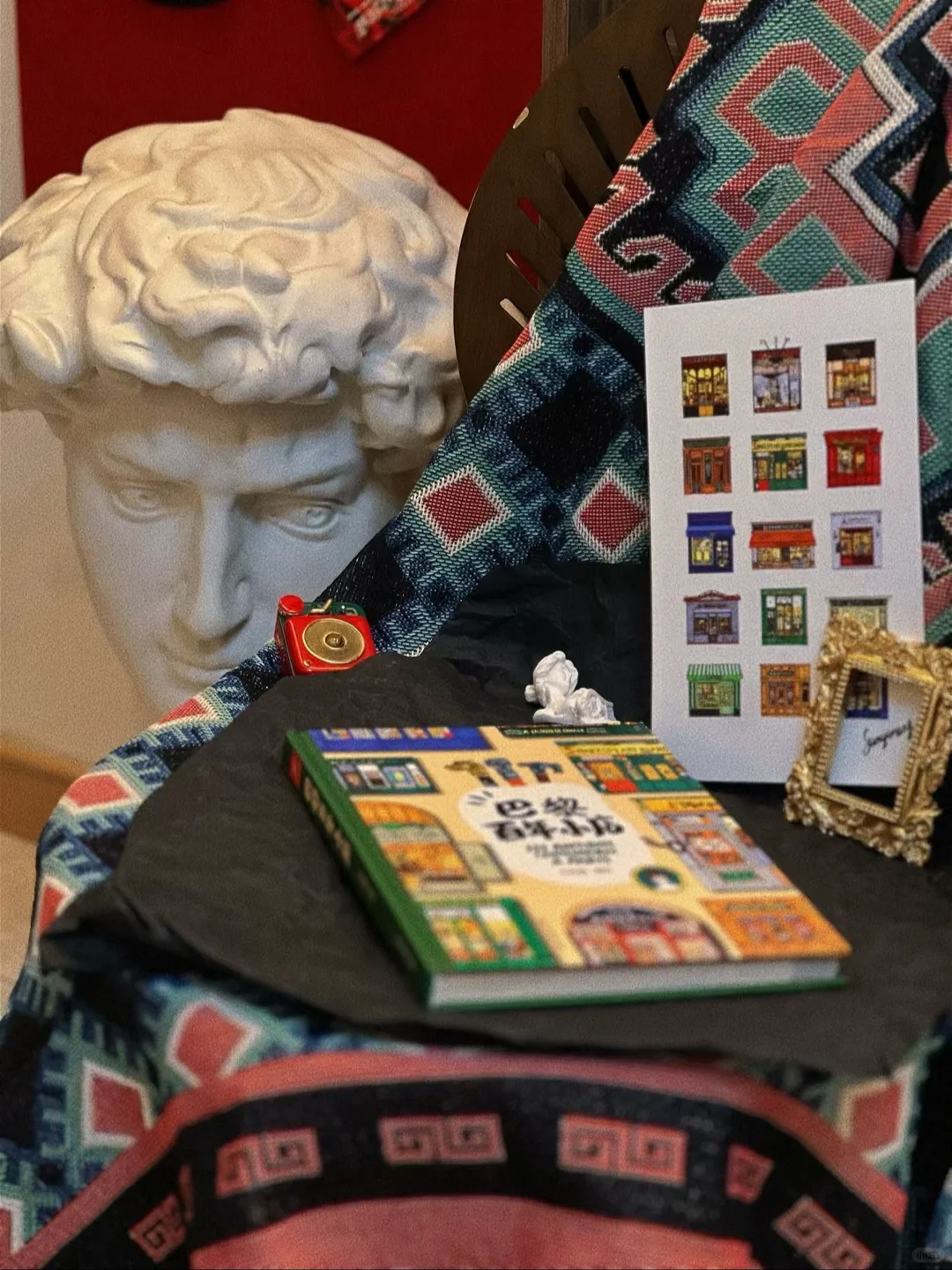 "These Hidden Gems: The Centuries-Old Art That Speaks in Paris"