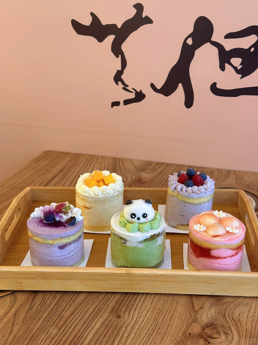 In Paris!! Sweet tooth alert!! 🍰