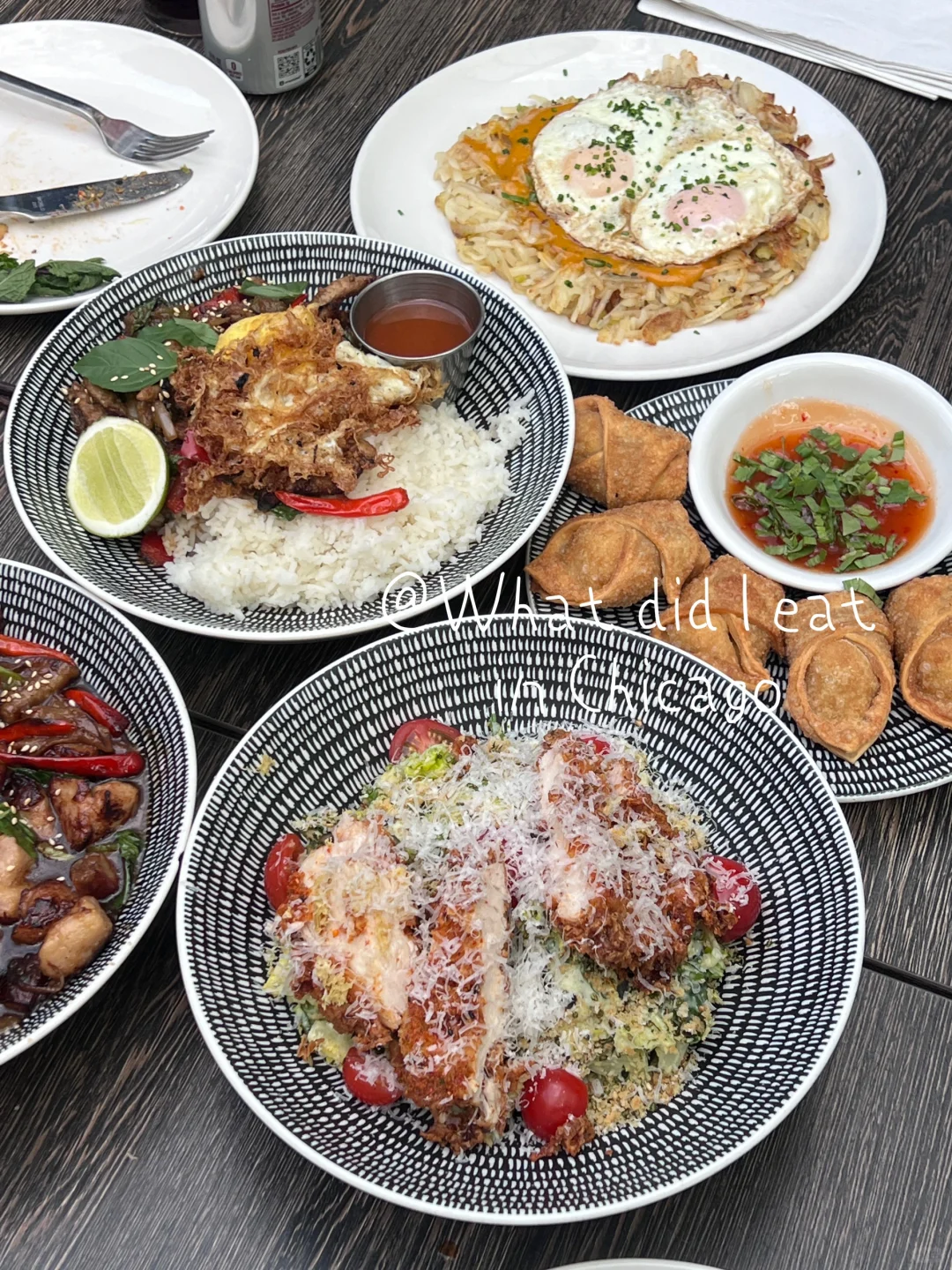 "Chicago Foodie Guide: Must-Try Spots All in One Place 🍽️"