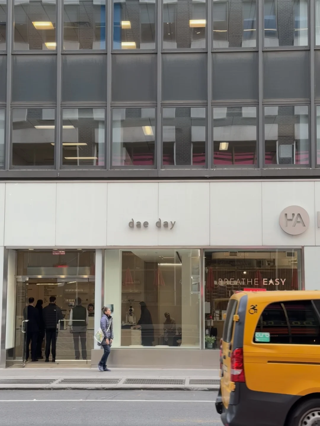 What to Drink in the Morning on a Business Trip to New York ☕️