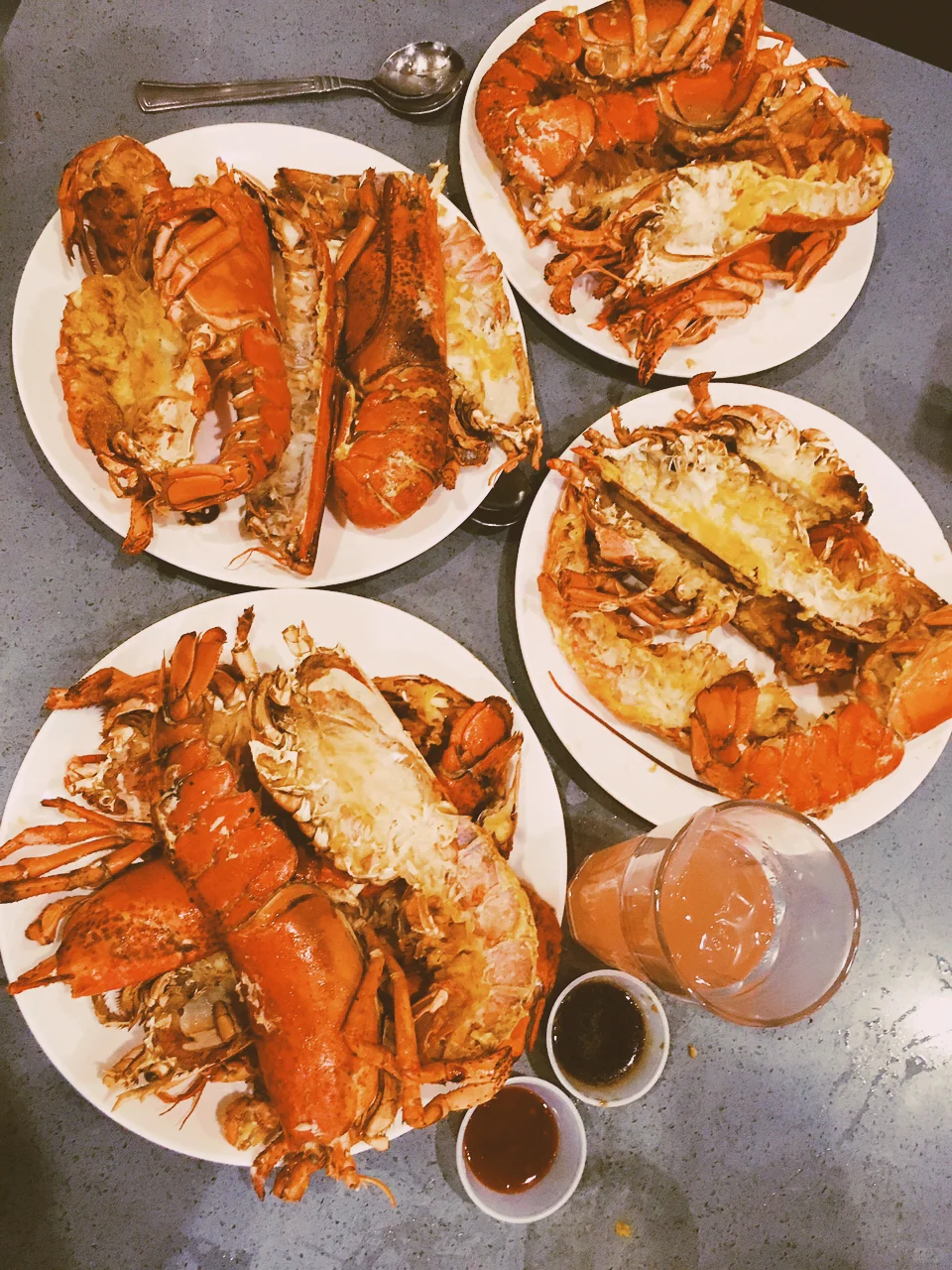 Los Angeles Buffet: All-You-Can-Eat Giant Lobsters