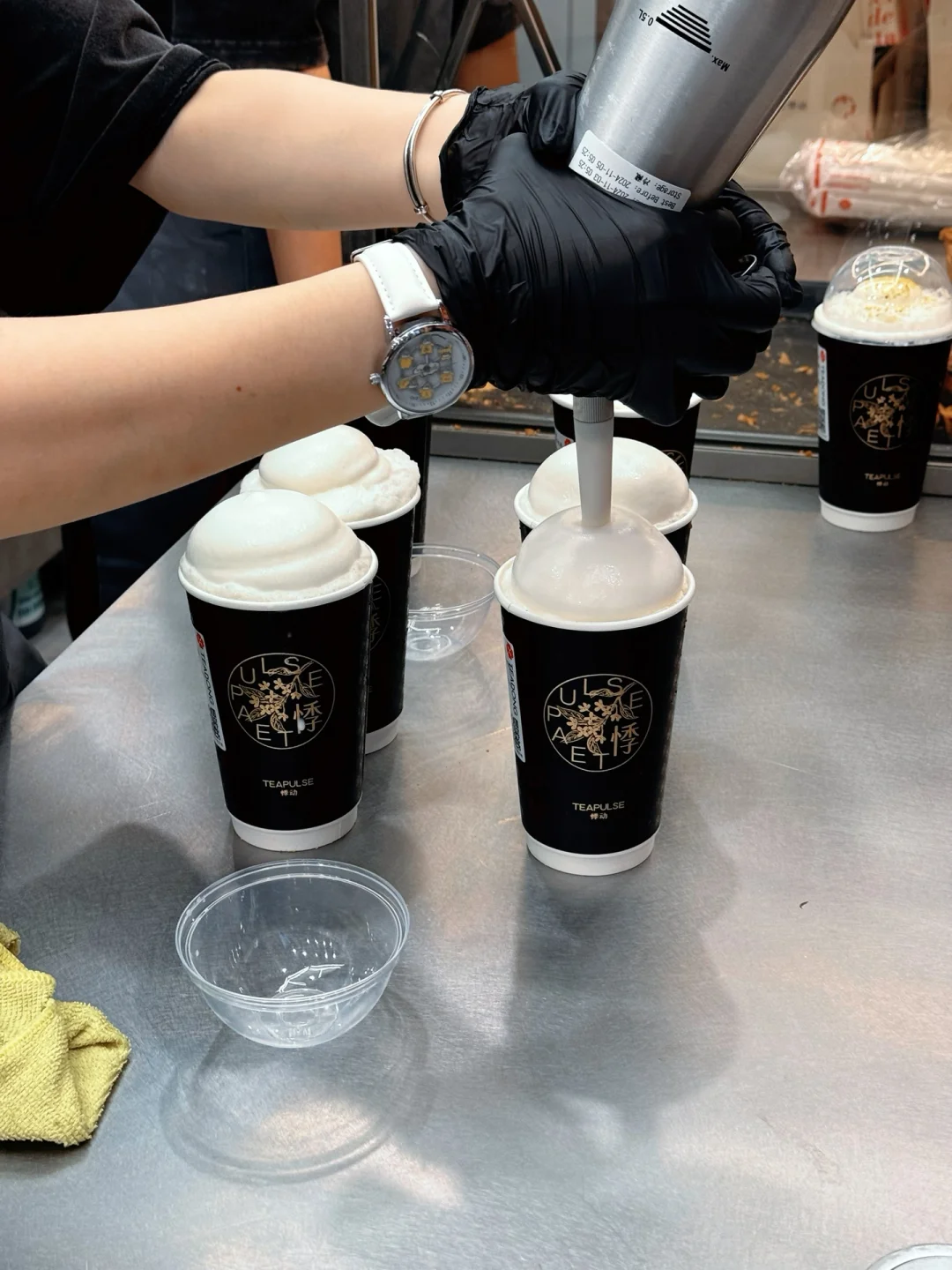 Heartthrob📍 "The Barista Said He’s a Pro at Whipping Milk Foam and Insisted I Capture It"