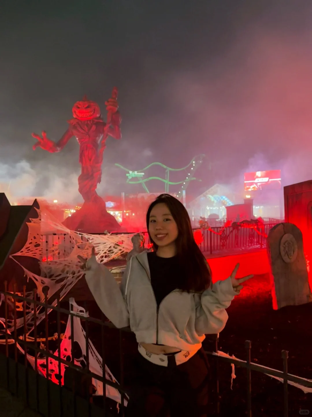 New Jersey Six Flags Halloween Thrills Guide | Roller Coasters + Haunted Houses