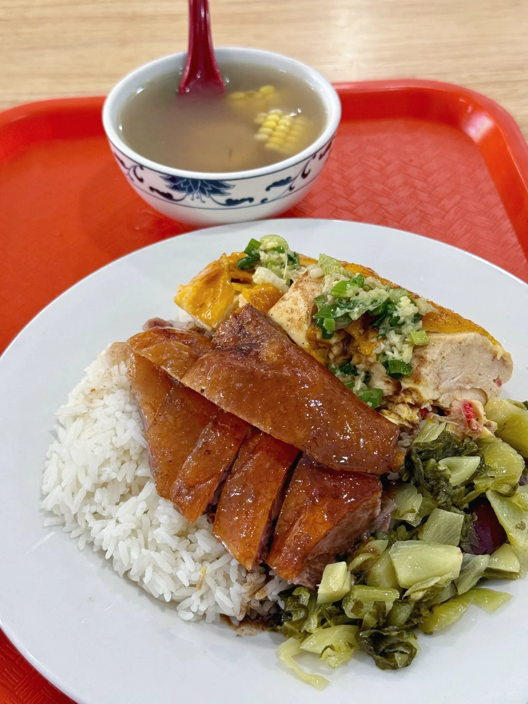 Every time I eat at Wong Kee, it fills me with happiness 😌