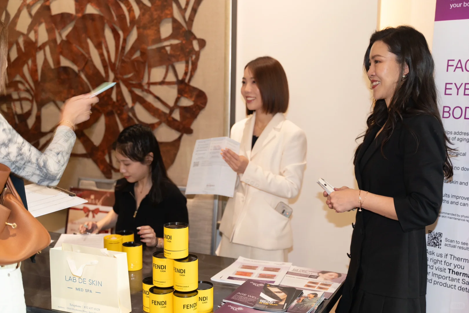 Houston | Experts + Manufacturers | The Most Professional Beauty Industry Institution 👏