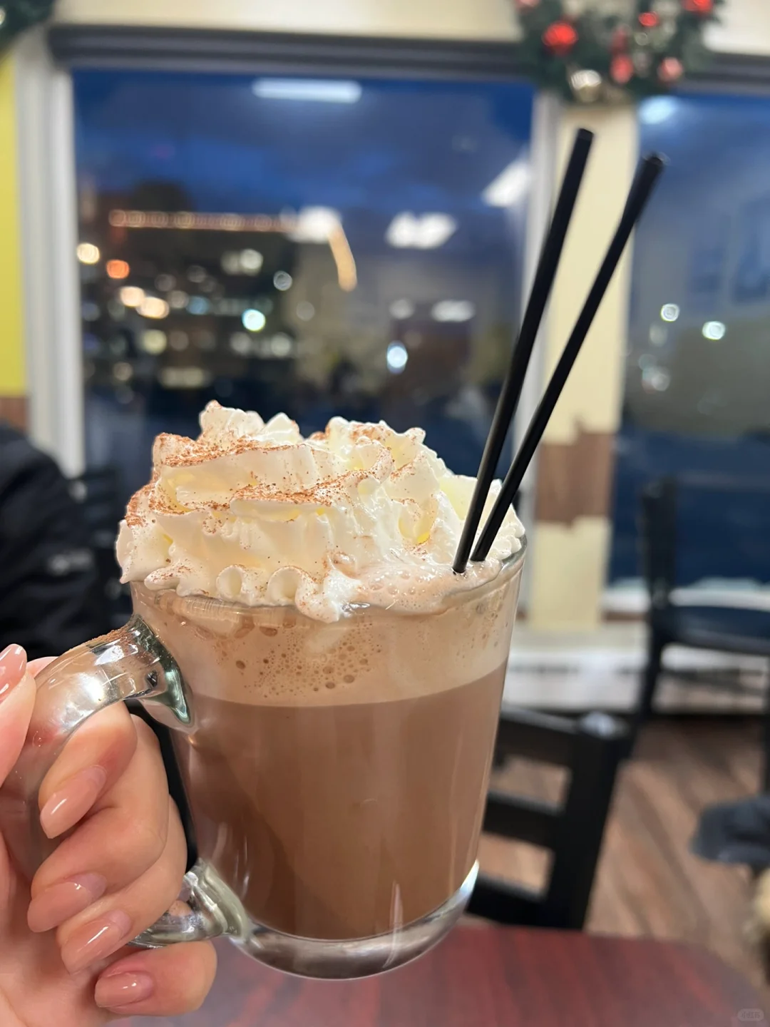 🎿 Alaska | Ultimate Guide to City Fun & Food ⛷️ (Plus What to Avoid)