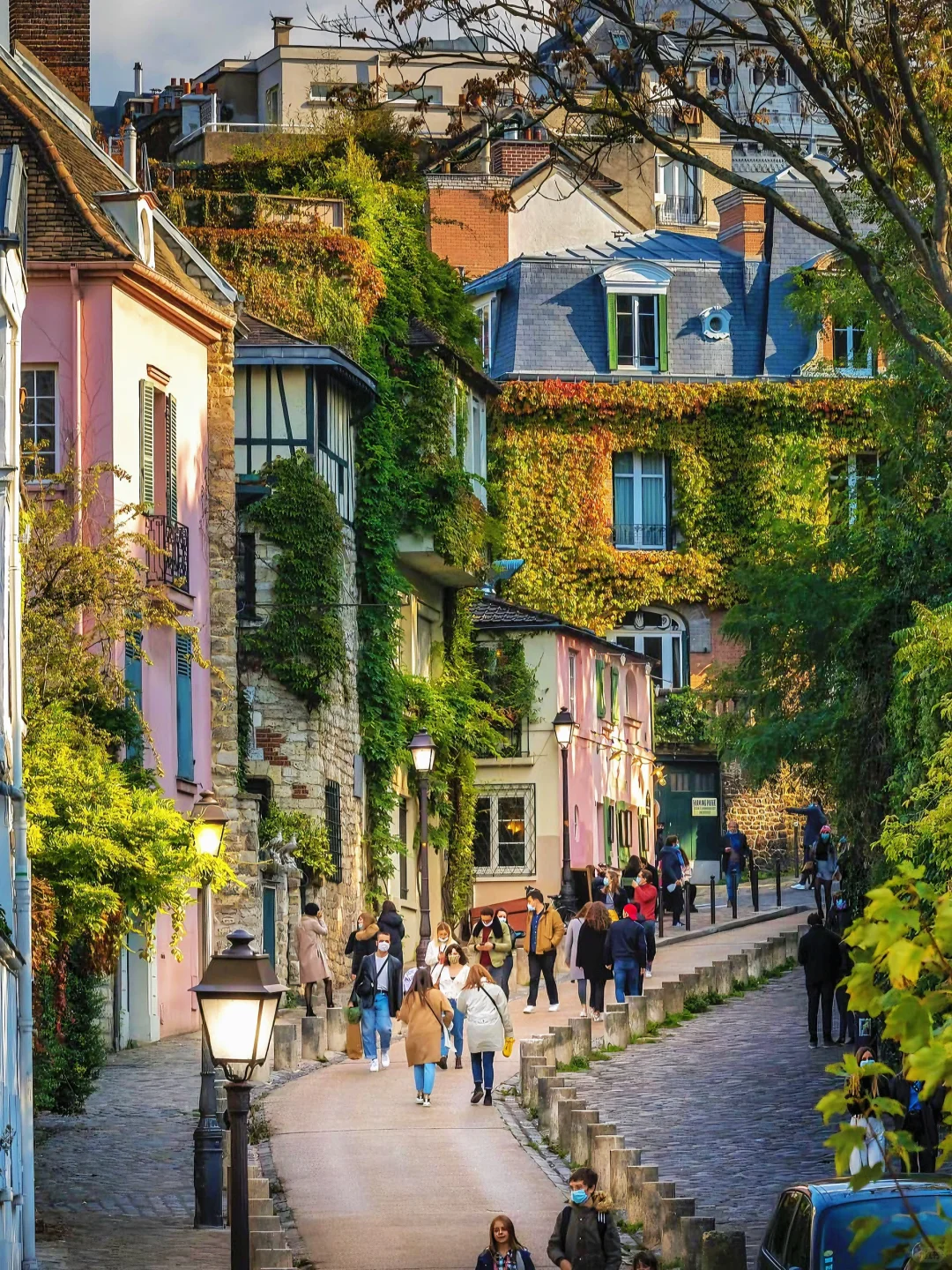 🇫🇷 Top 14 Most Stunning Streets in Paris – Perfect Spots for Picture-Perfect Moments!