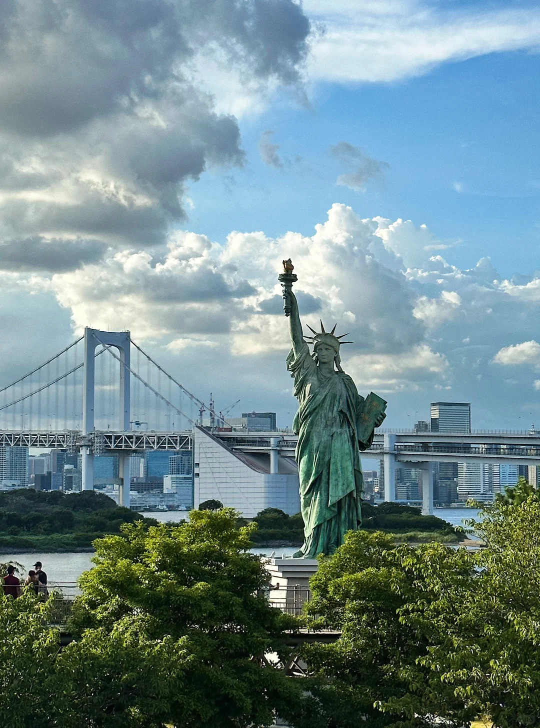 Tokyo Odaiba | Feel the breeze of freedom, gaze at the ever-changing clouds 🗽☁️