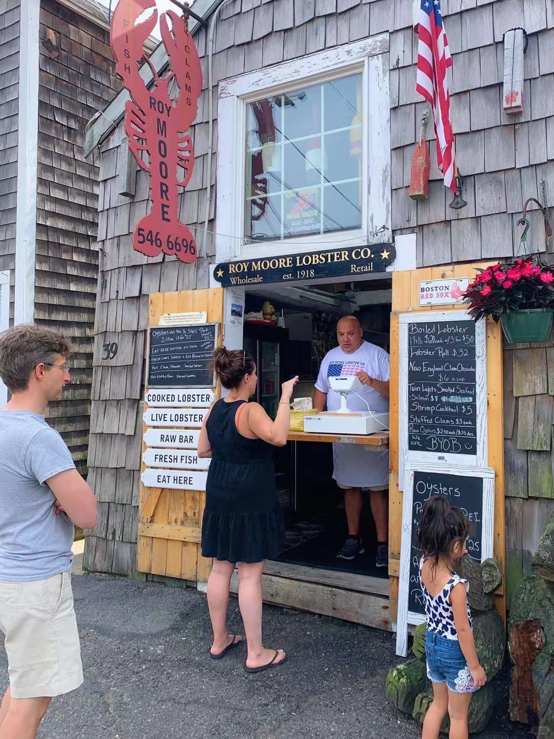 Never Visit This Century-Old Boston Restaurant for Lobster