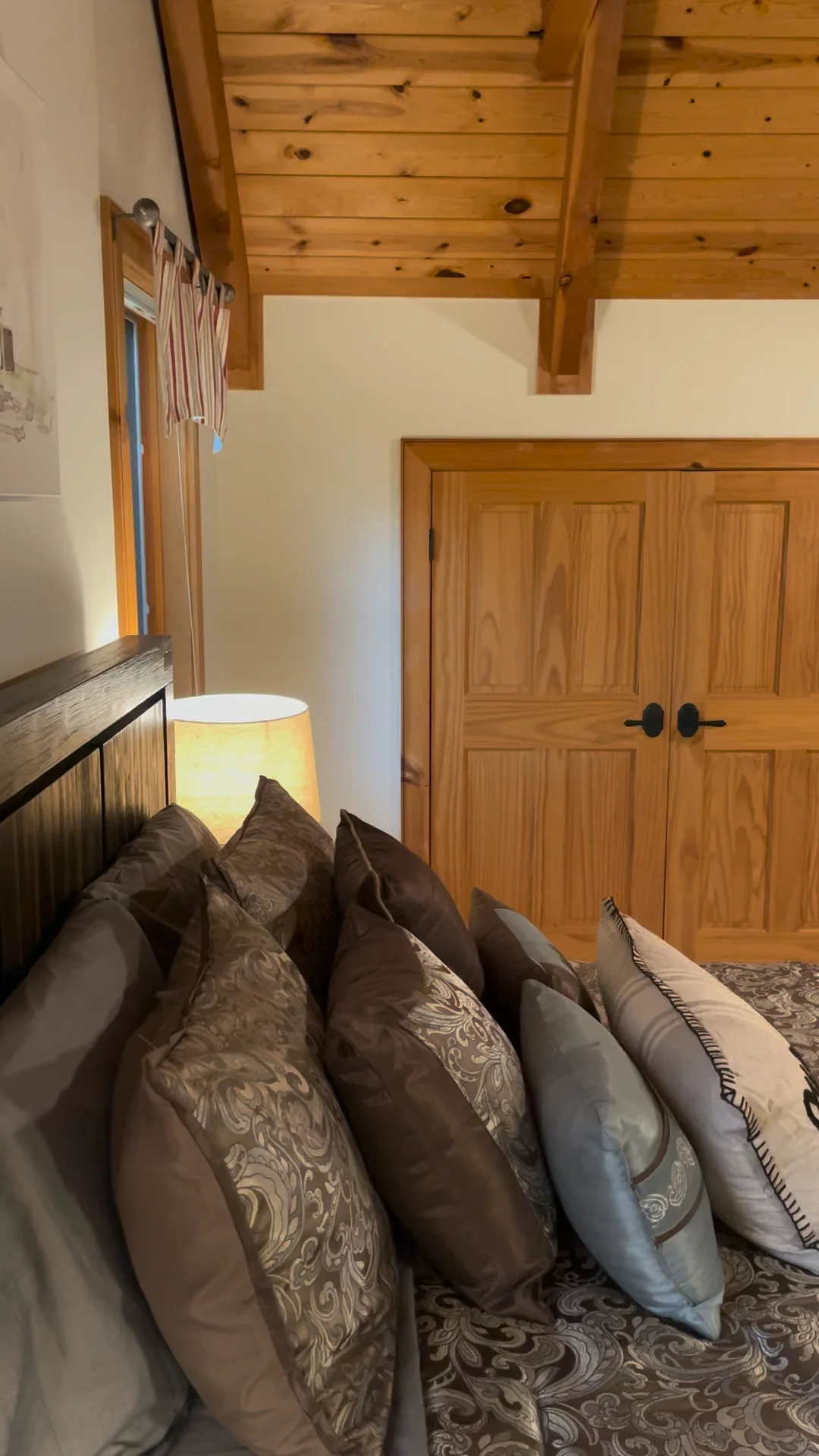 Come See What This 240-Acre Forest Paradise Cabin in Raleigh, North Carolina Looks Like!