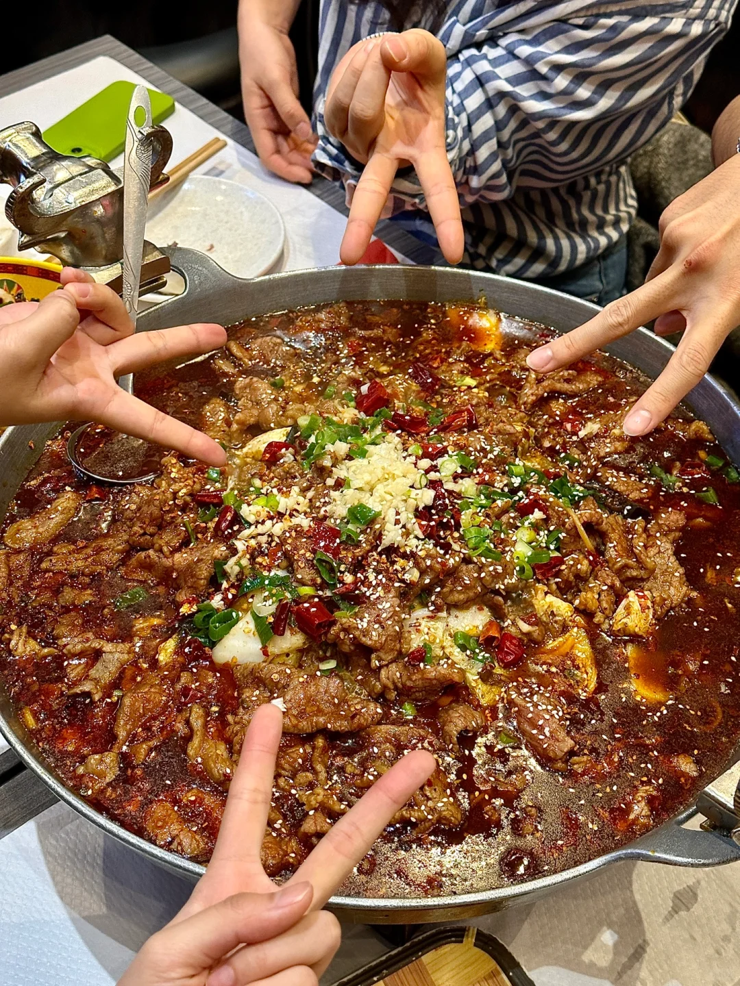 Paris 🌶️ Don't Be Too Quick to Order the 36 Euro Large Sized Boiled Beef...😅