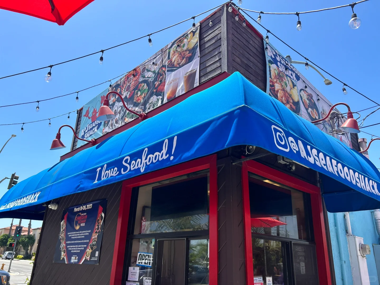 "Los Angeles Long Beach: Overhyped Restaurant to Avoid"