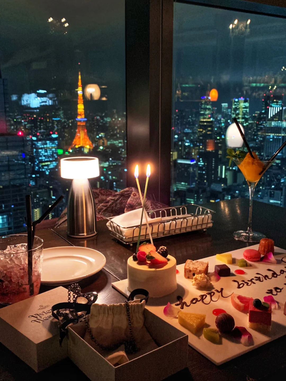 Tokyo | Gazing at Two Tokyo Towers from an Ultra-Chic Rooftop Restaurant in Ginza 🗼