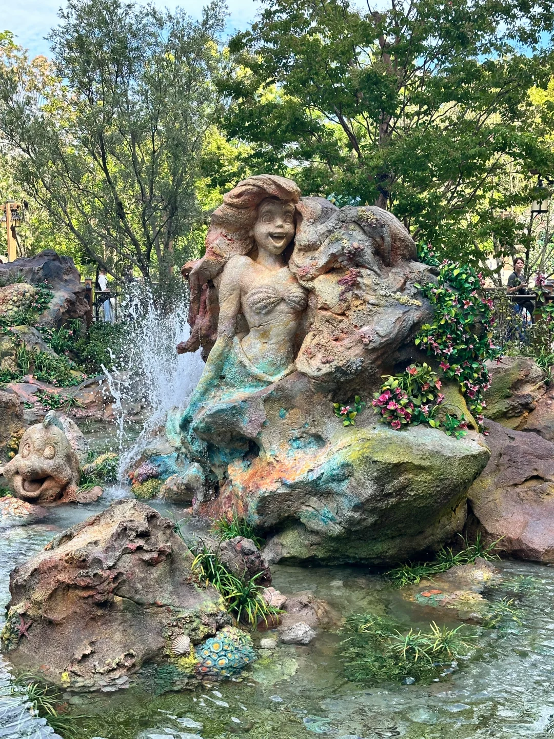 Tokyo Disney's New Area is Absolutely Stunning!