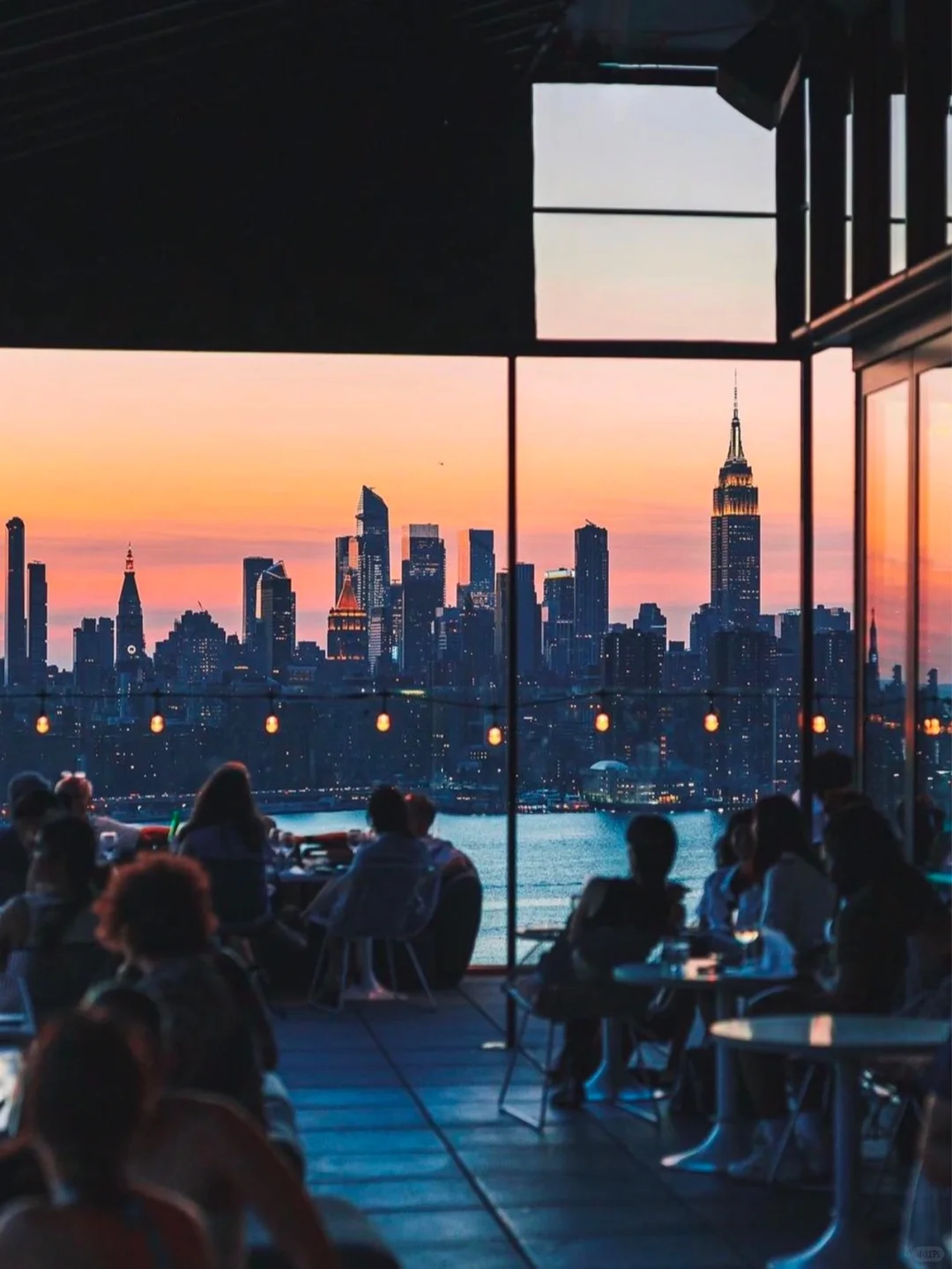 🗽 USA | Rooftop Bars with Unbeatable Views of NYC's Skyline