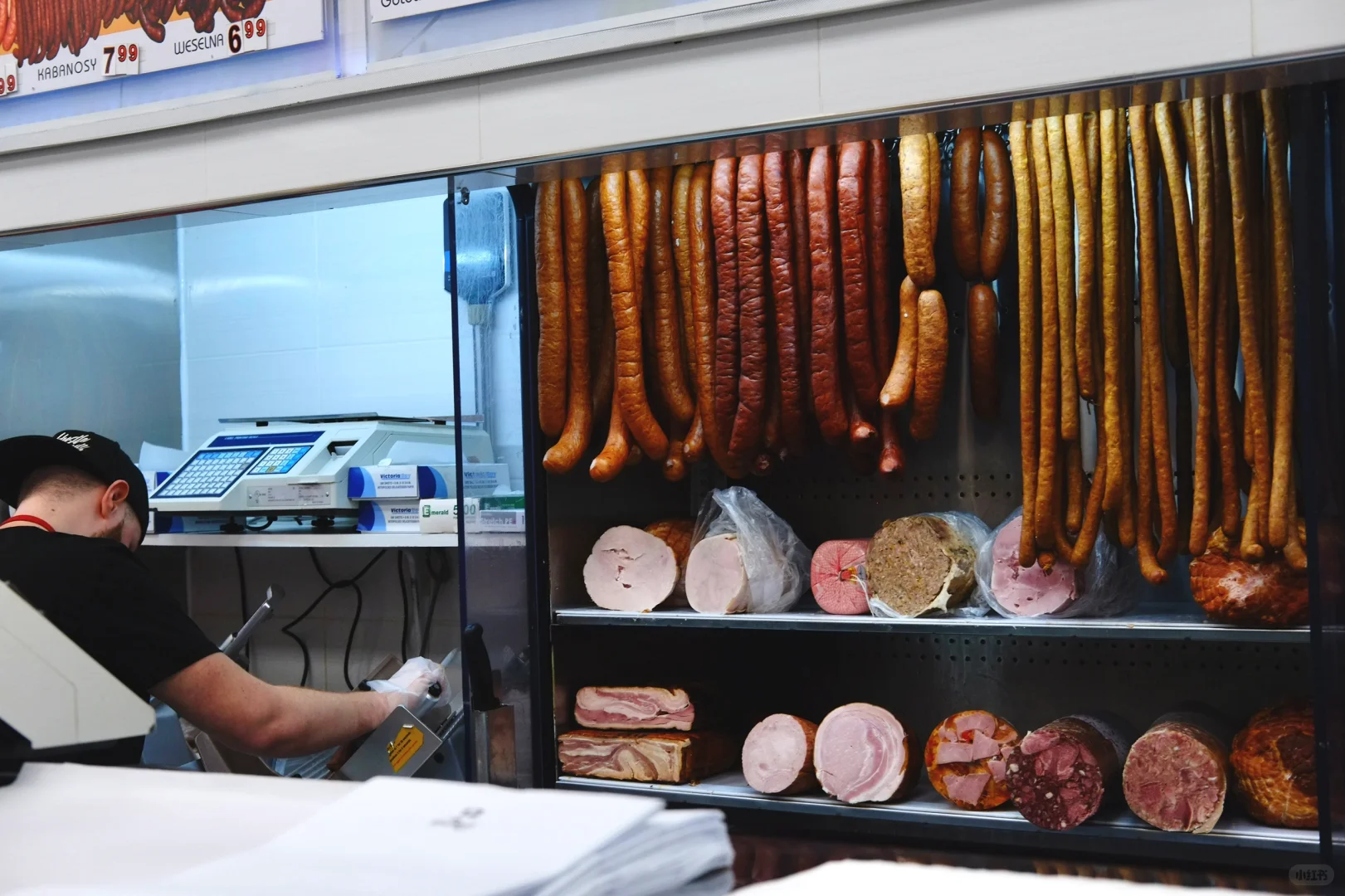 New York's Polish Sausage Shop: All My Fellow Northeasterners, You Gotta Check This Out!