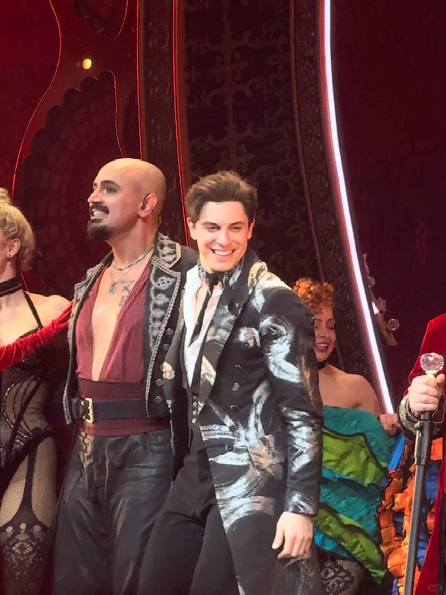 The leading man from Broadway's Moulin Rouge is absolutely 🔥!