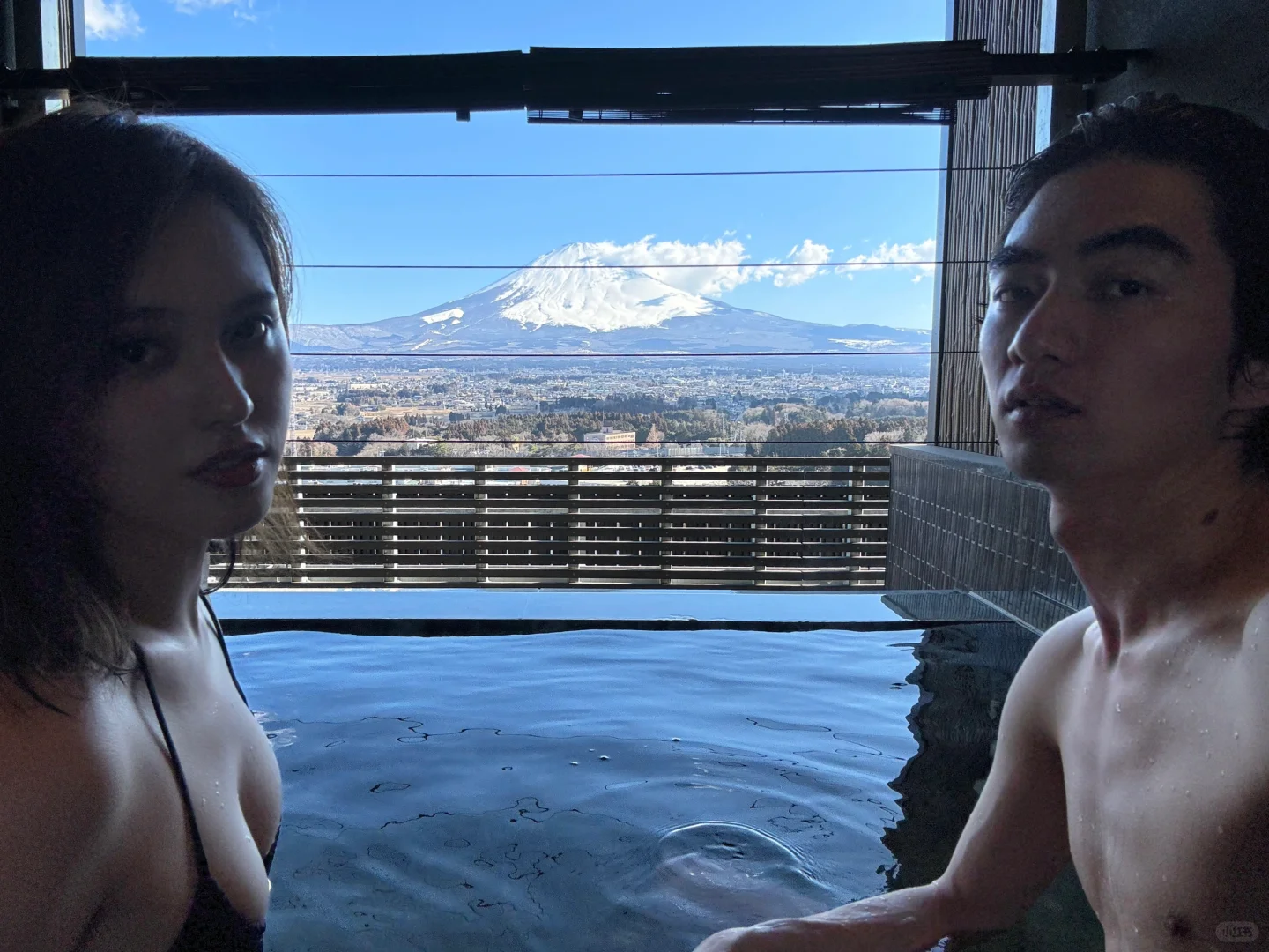 Too Crowded at Lawson? Try a Different Approach: Soak in a Hot Spring While Capturing Mount Fuji