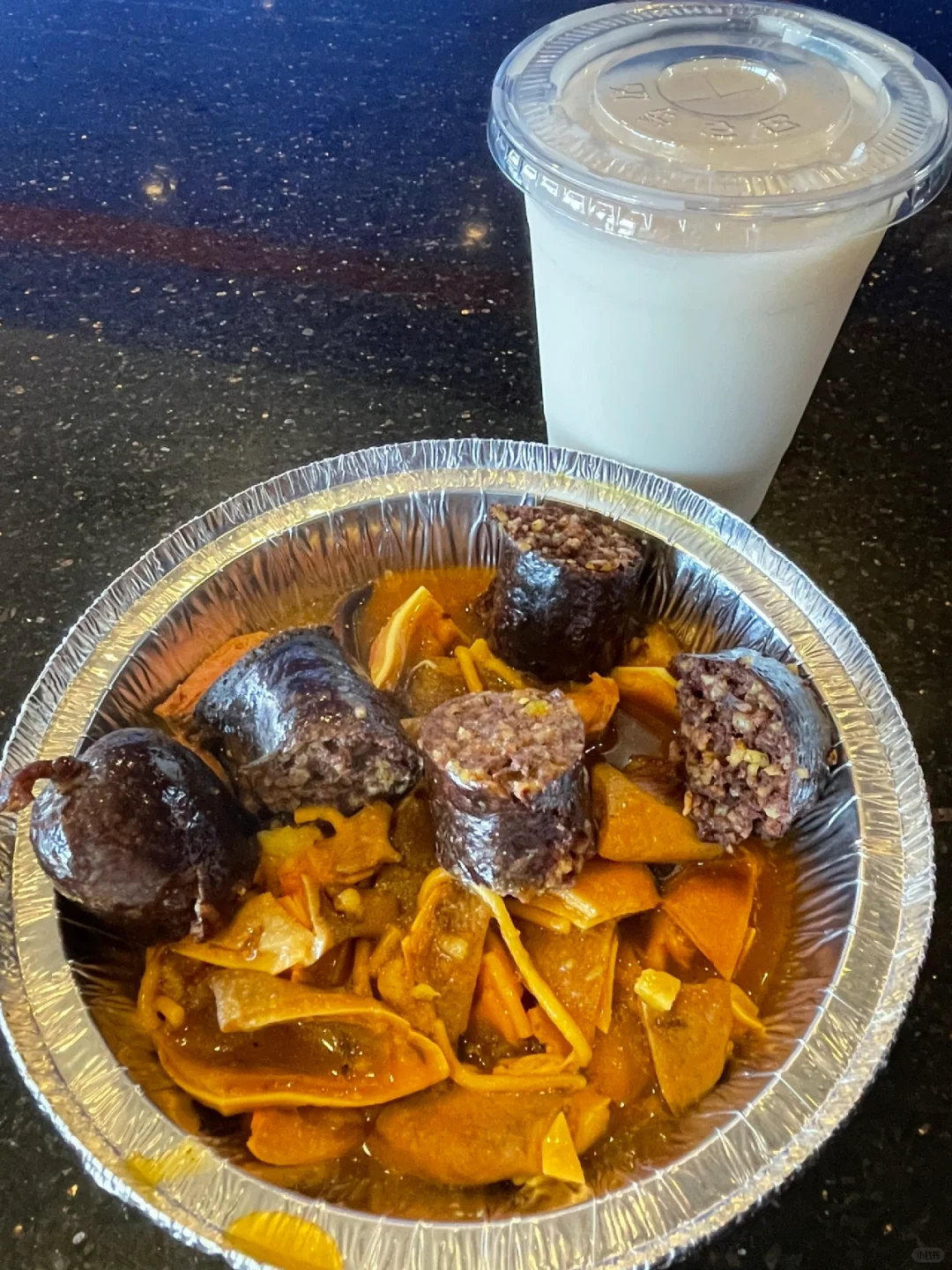 "New York's Puerto Rican Eatery Serves Up Incredible Freshly Chopped Braised Delicacies That Rival Chinatown's Best"