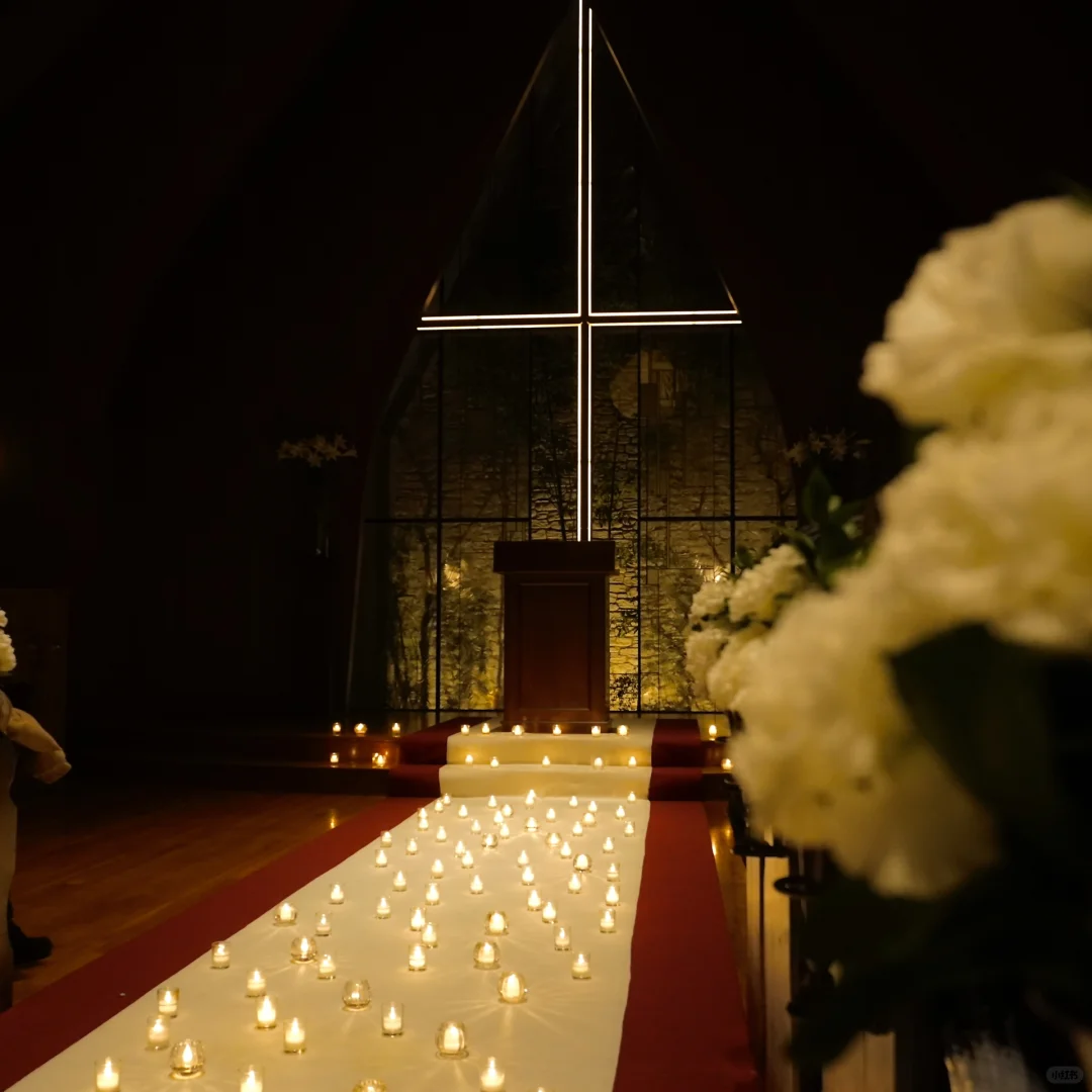 Christmas Eve Service at Kyoto's Churches | Winter's Dreamy and Utterly Romantic Experience