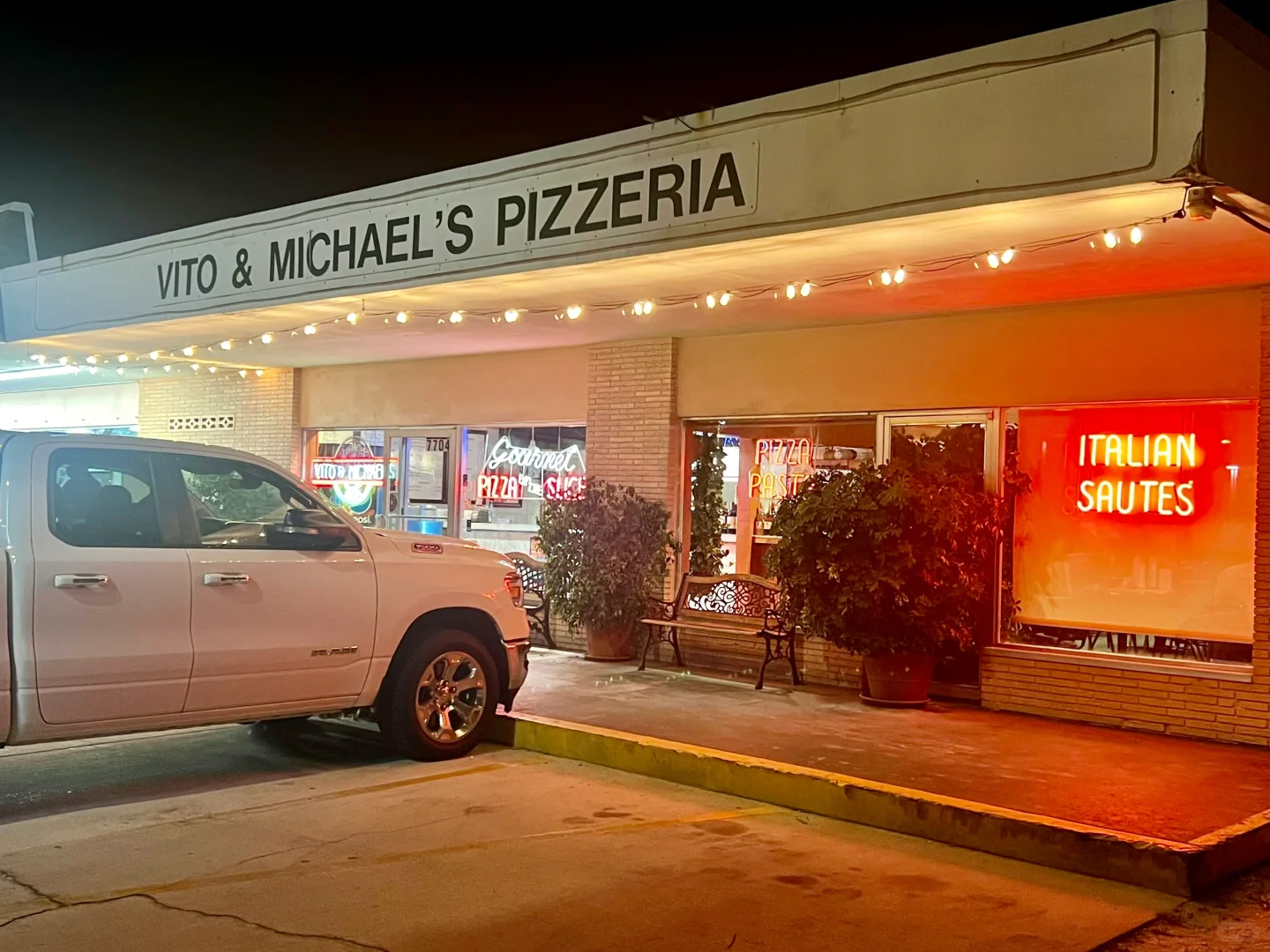 Must-Try Pizza Spots in Tampa 🍕