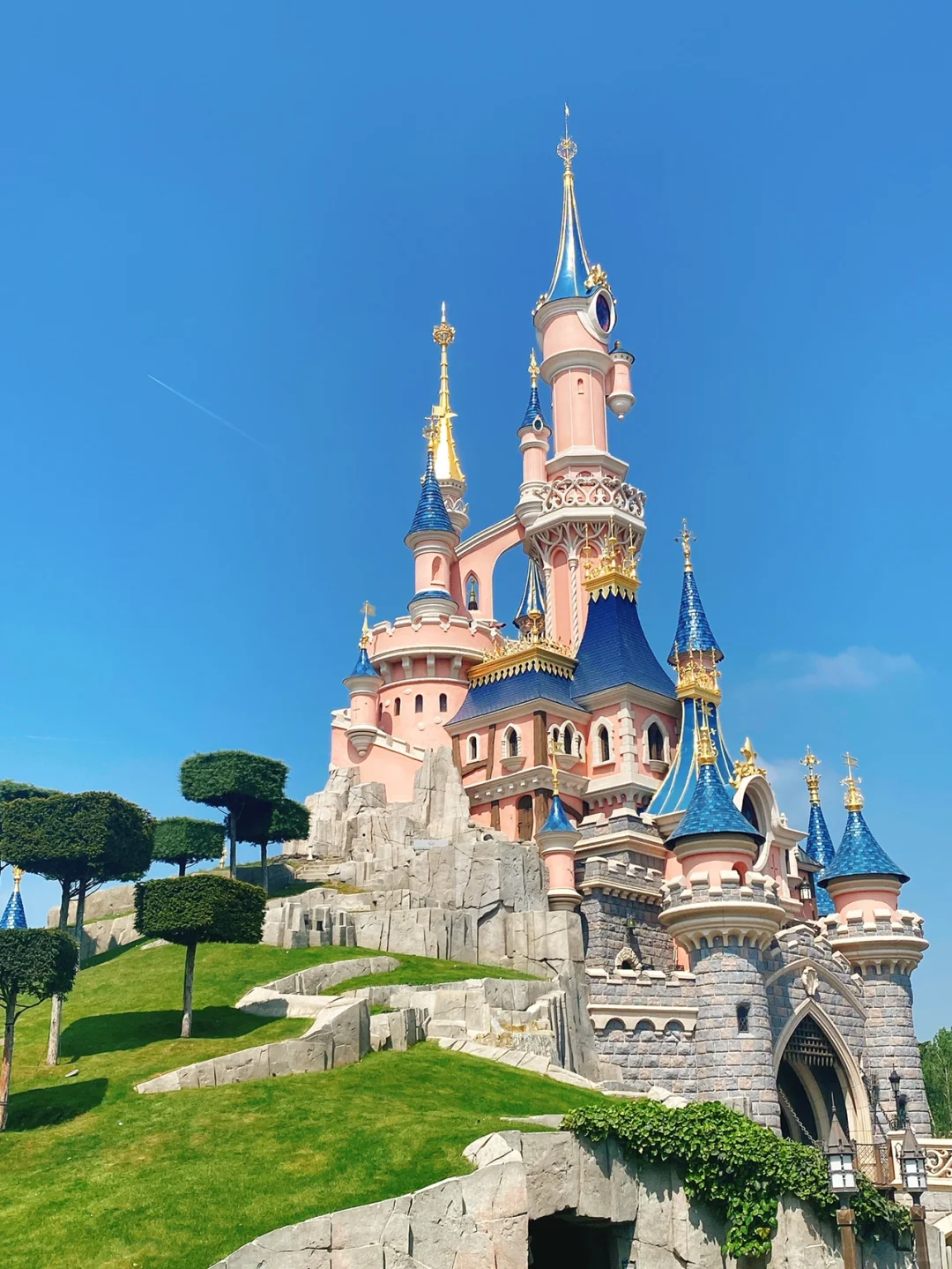 30th Anniversary Paris Disneyland Ultimate Guide
