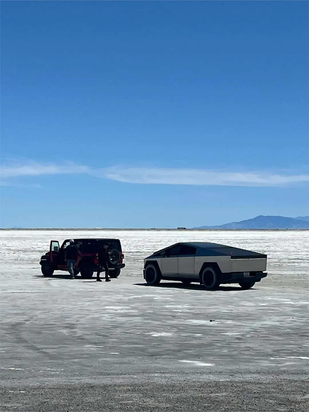 Salt Lake City's Mirror of the Sky: A Must-Read Self-Driving Guide Before You Go!