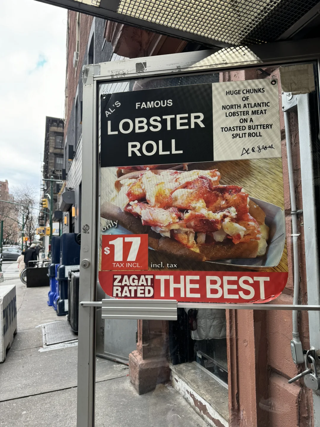 Rumored to Be NYC's Best Affordable Lobster Roll & Soup 🦞