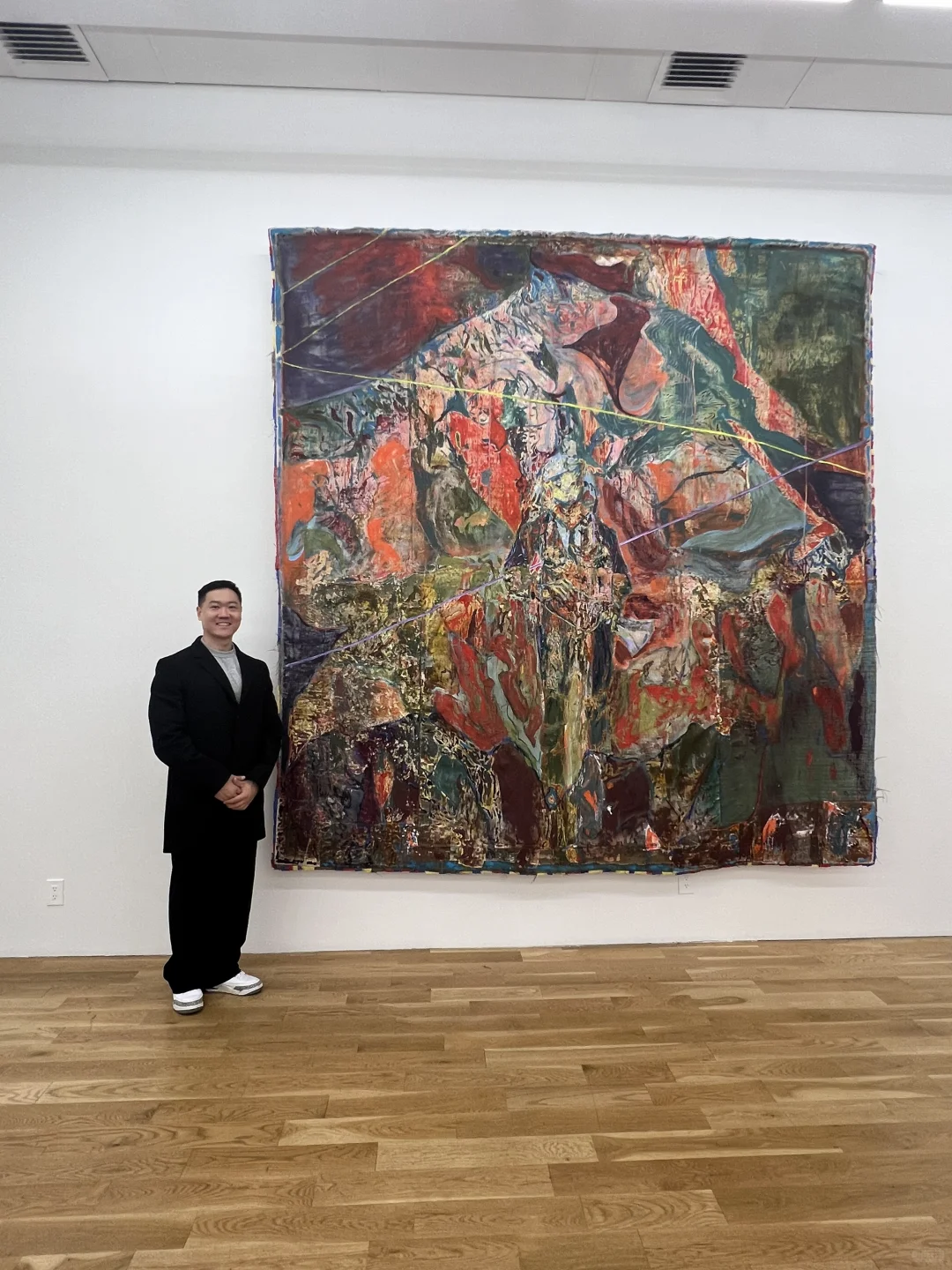 Alex Takes You on a Gallery Tour in NYC 🖼️🗽 Season 1 / 12NICODIM