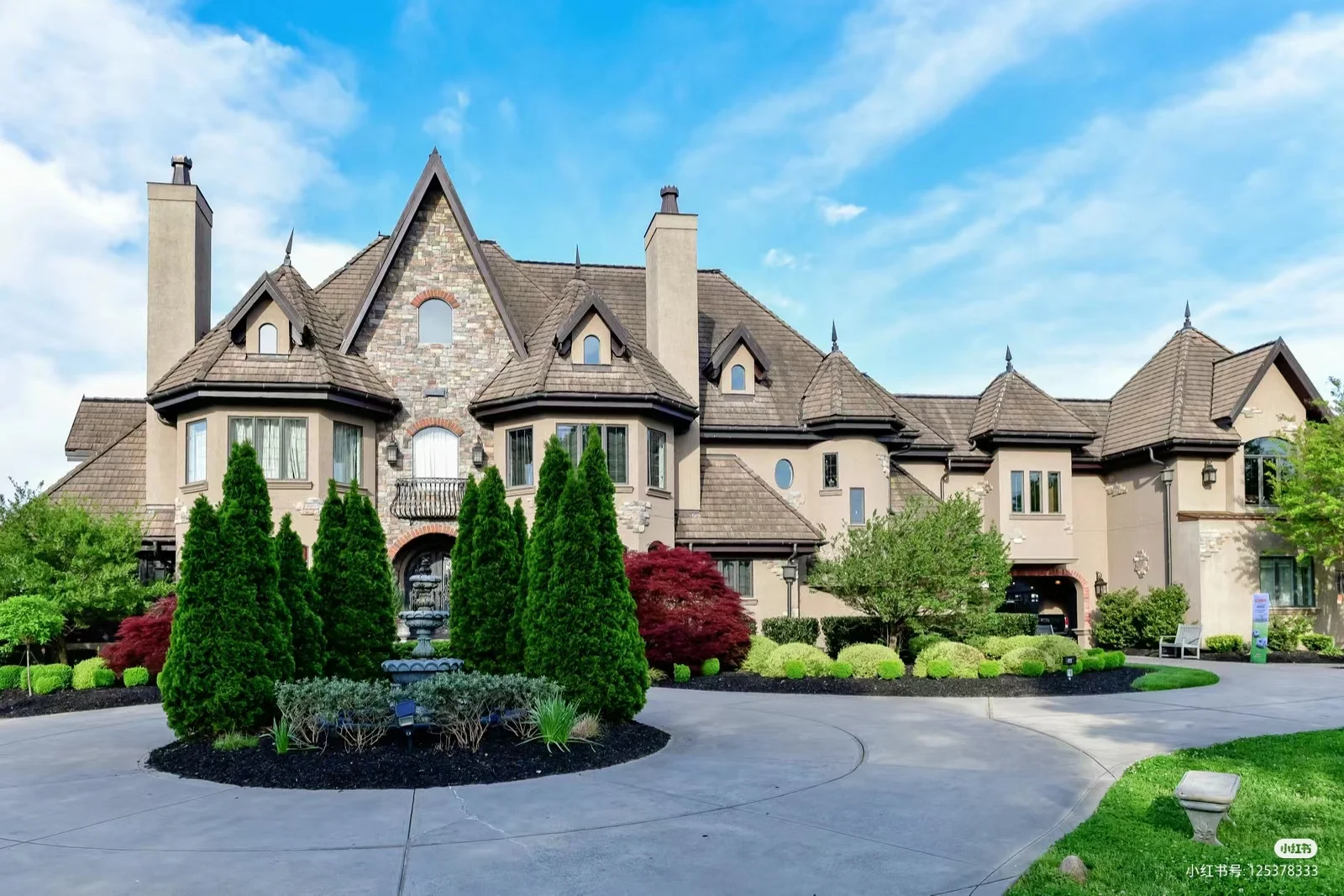 Champagne Manor: A Stunning Estate in North Carolina