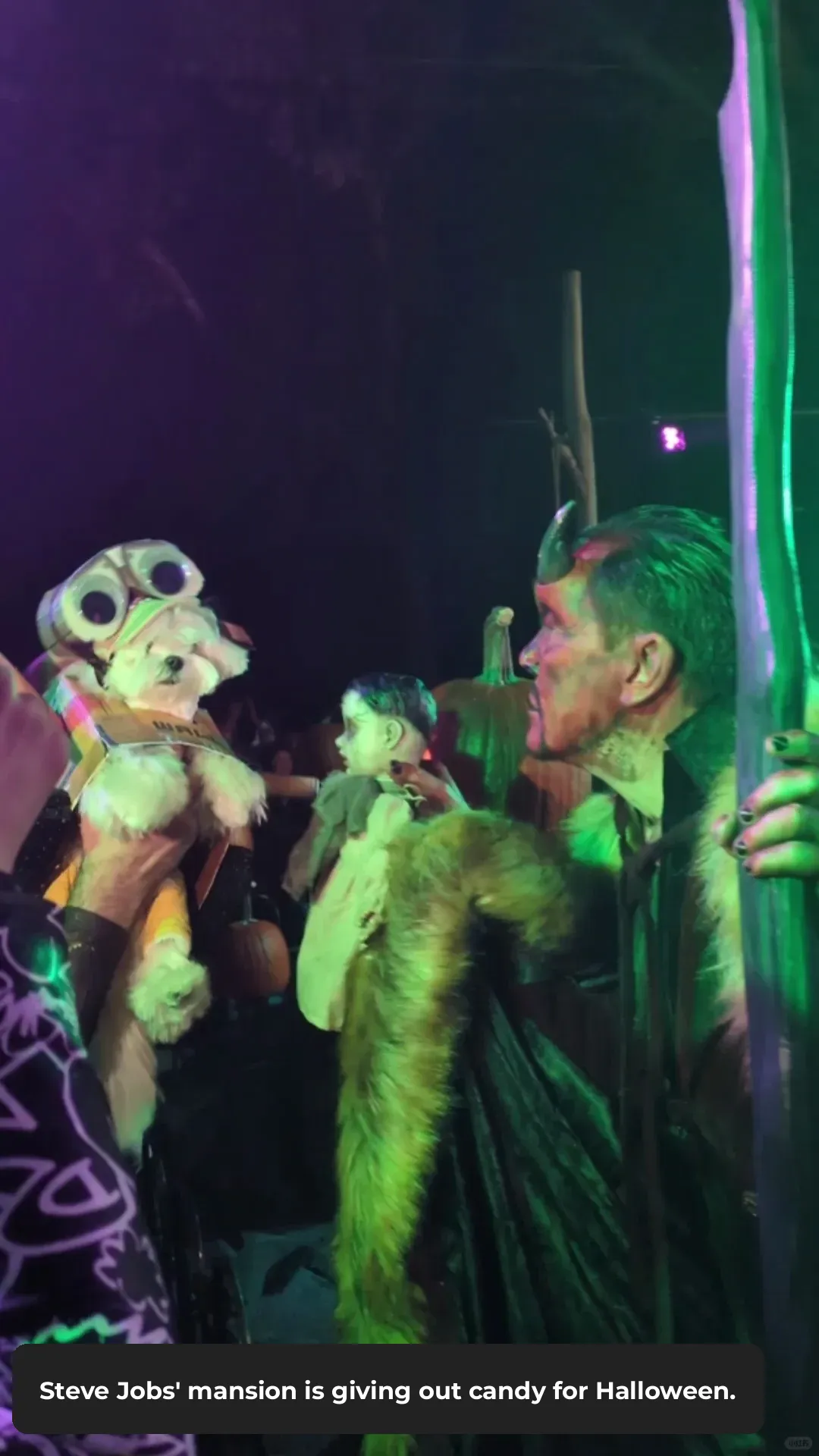 Steve Jobs' Mansion Halloween Party: One Hour in Line, Two Minutes Inside