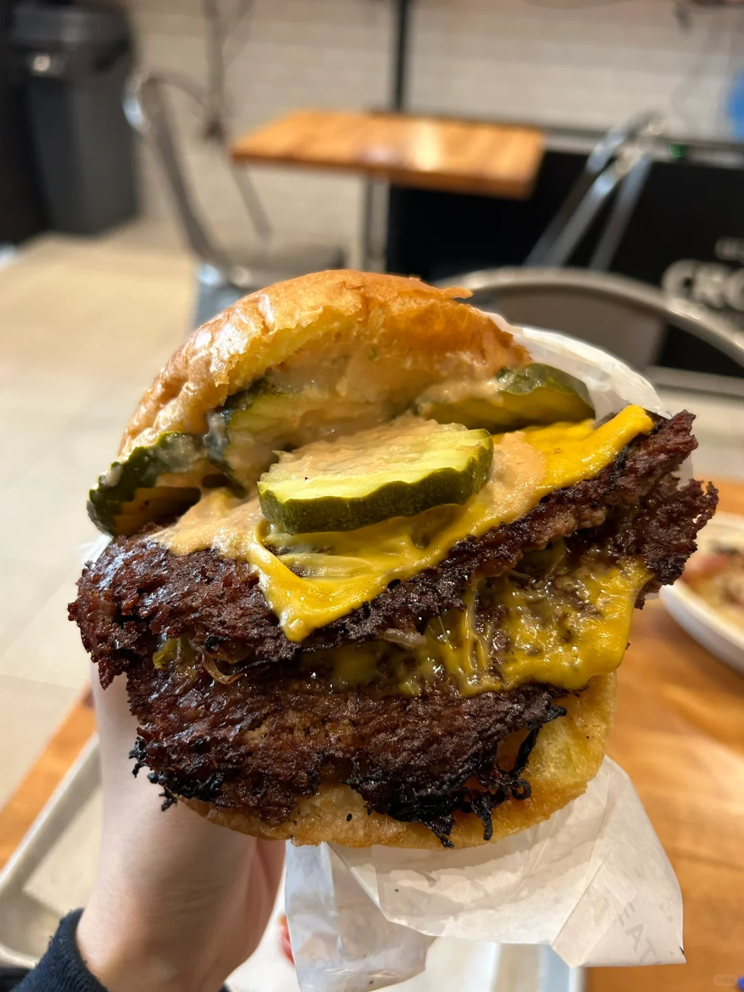 🇺🇸 New York Foodie Adventure: Juicy, Crispy Smashed Burgers