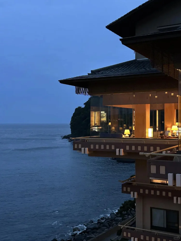 🇯🇵 Izu | Crying with Joy as I Stay