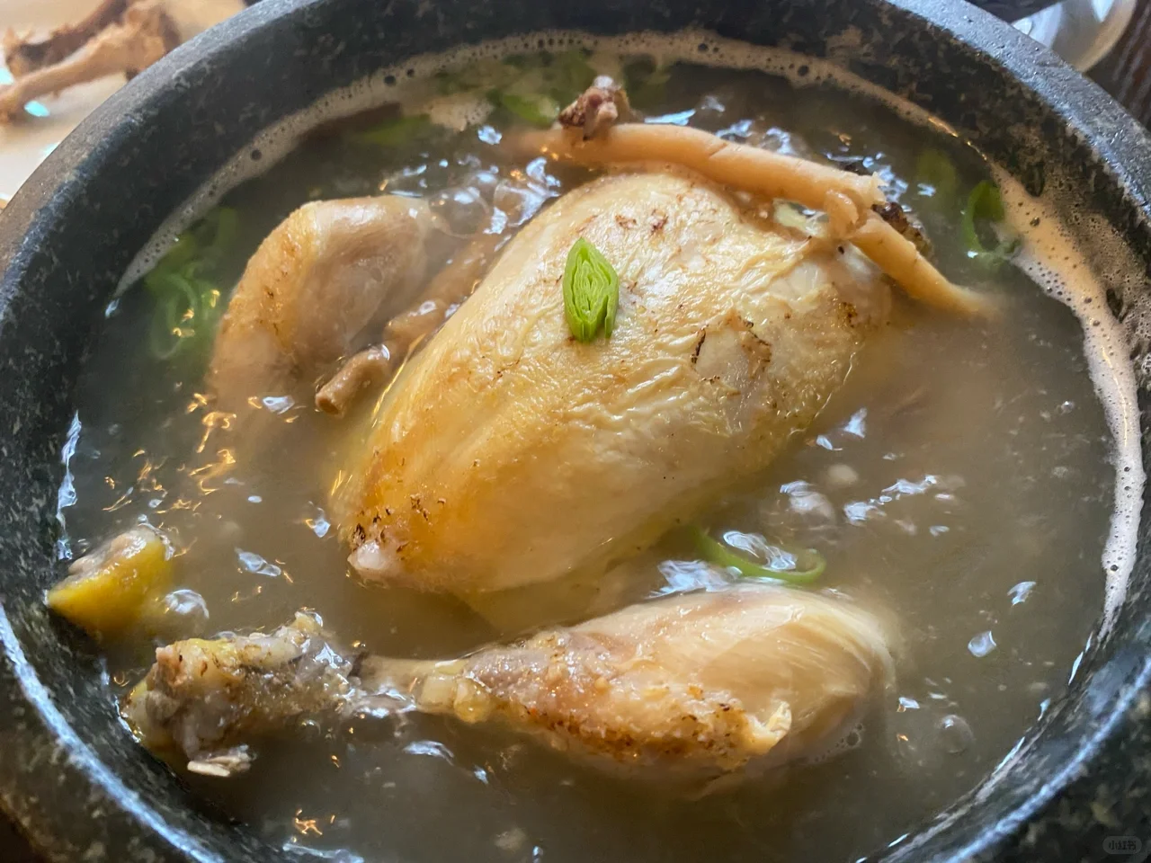 A Must-Try Korean Restaurant in Paris' 14th Arrondissement with Delicious Samgyetang