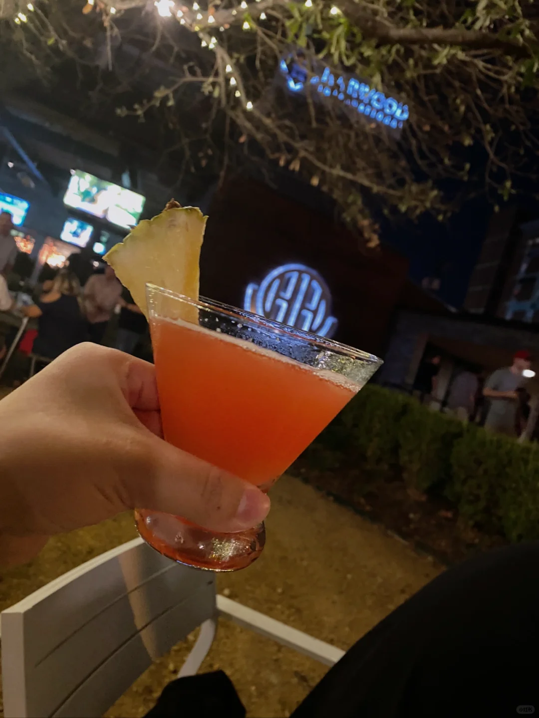 Dallas Foodie Adventure | Let's Grab a Drink This Weekend Night!