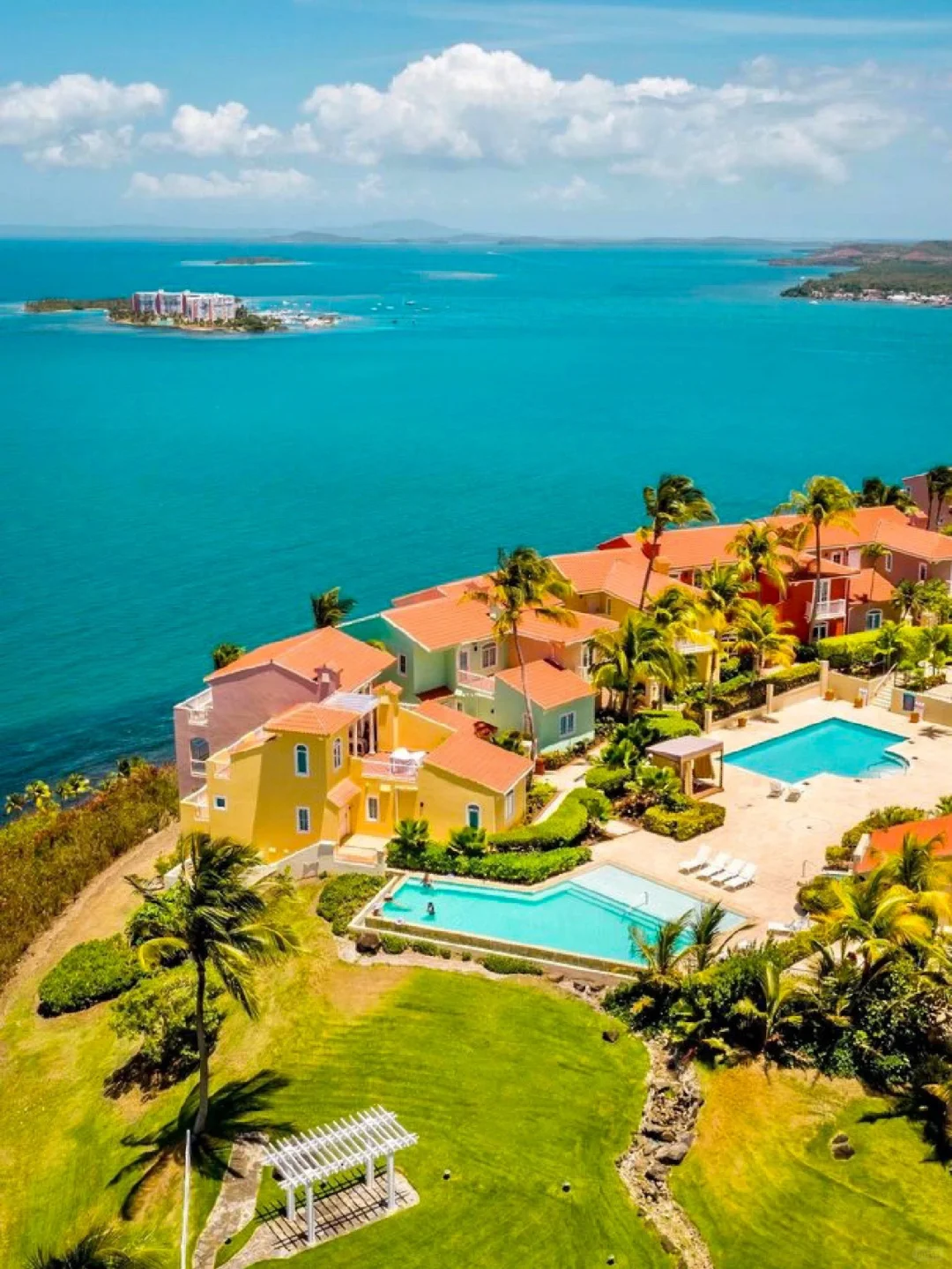 Puerto Rico 🇵🇷: A Hidden Gem of Serenity in a Secluded Paradise Hotel