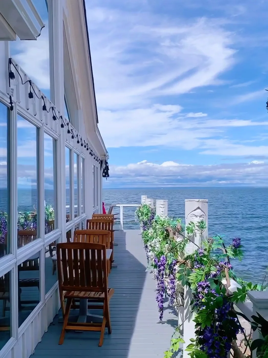 New York | Beachfront Eatery That Feels Like Bali 🌊